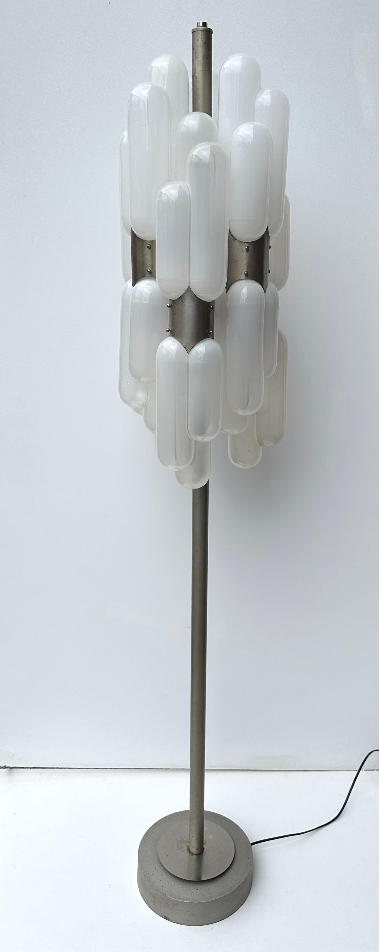 Rare Mid-Century Modern Space Age floor lamp Torpedo model by Carlo Nason the brother of Aldo Nason for the italian design manufacture editor Mazzega. Blown Murano glass, nickeled metal. Famous manufacture like Venini, Vistosi, La Murrina, Hollywood