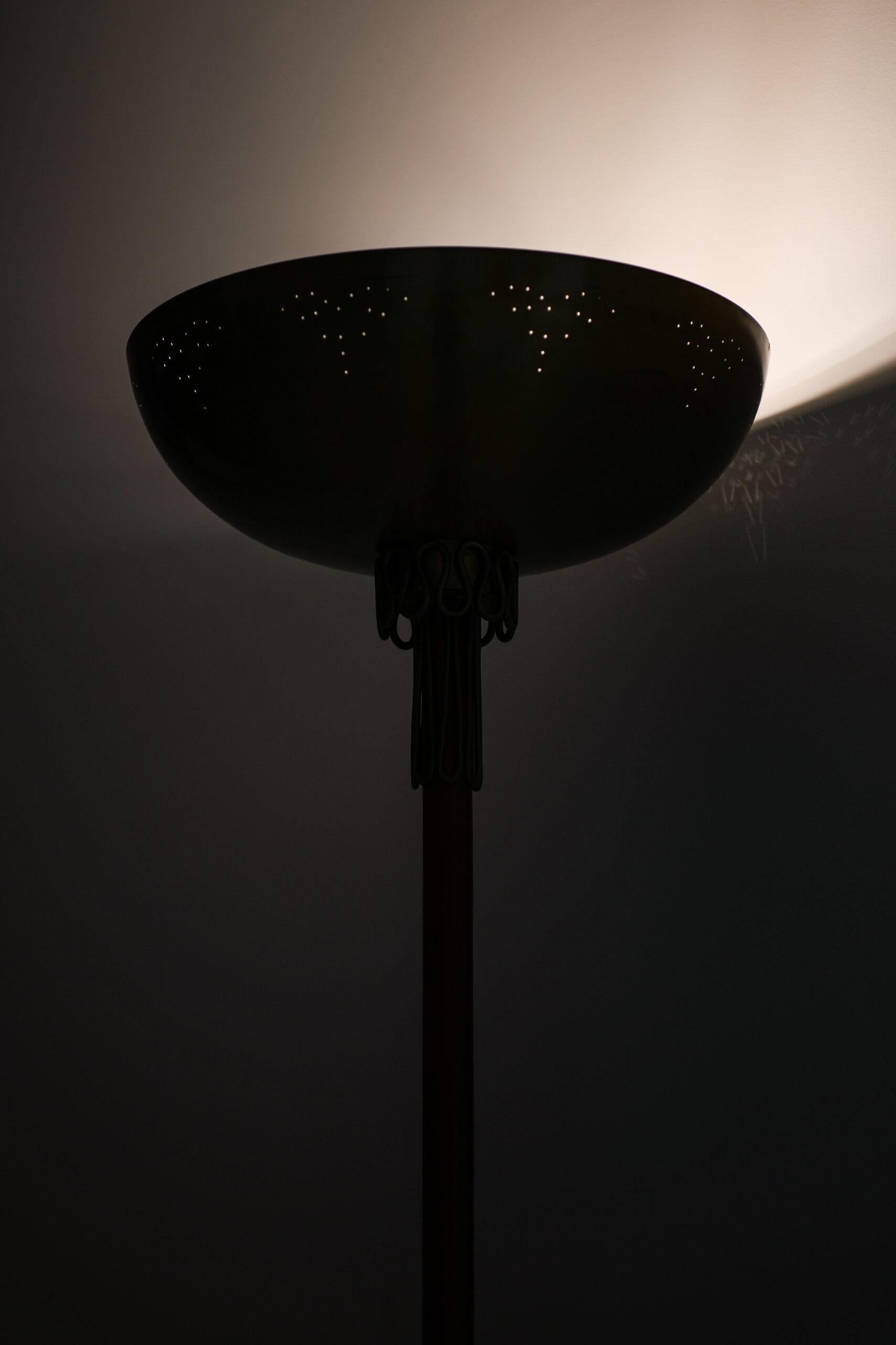 Floor Lamp / Uplight Probably Produced in Sweden For Sale 4