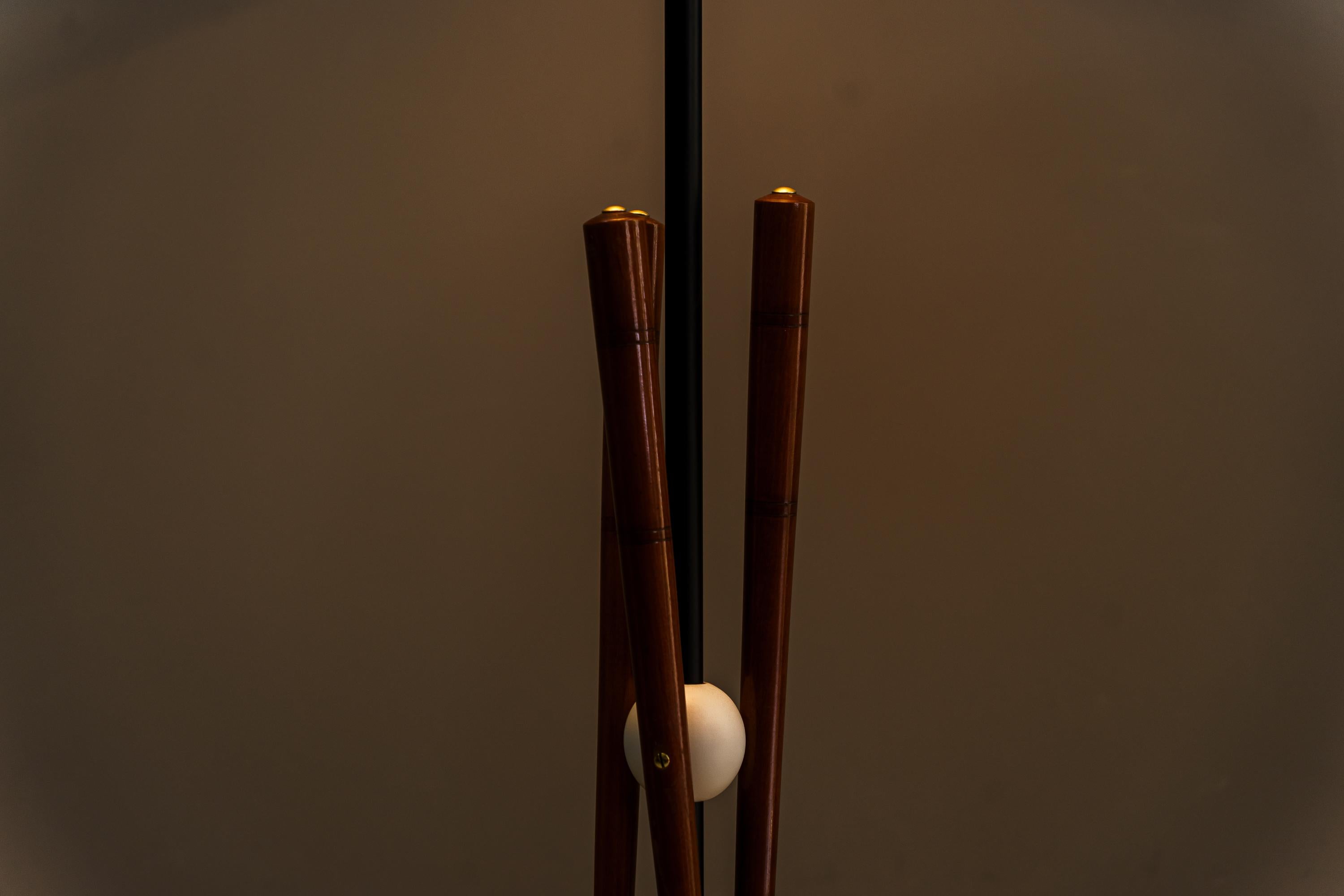 Lampadaire avec 3 raquettes de golf italien vers 1950 en vente 6