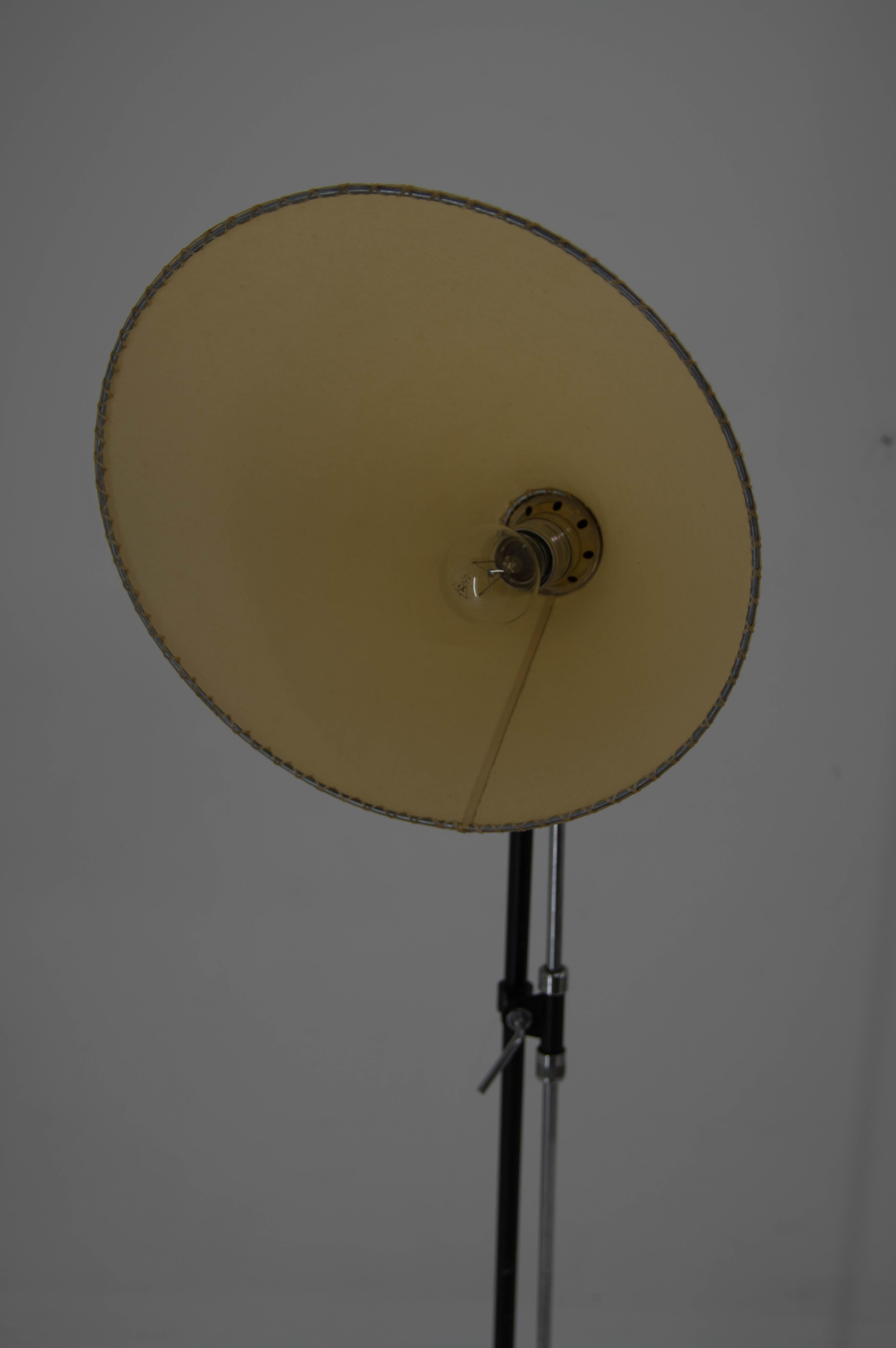 Floor Lamp with Adjustable Parchment Shade, 1960s For Sale 6