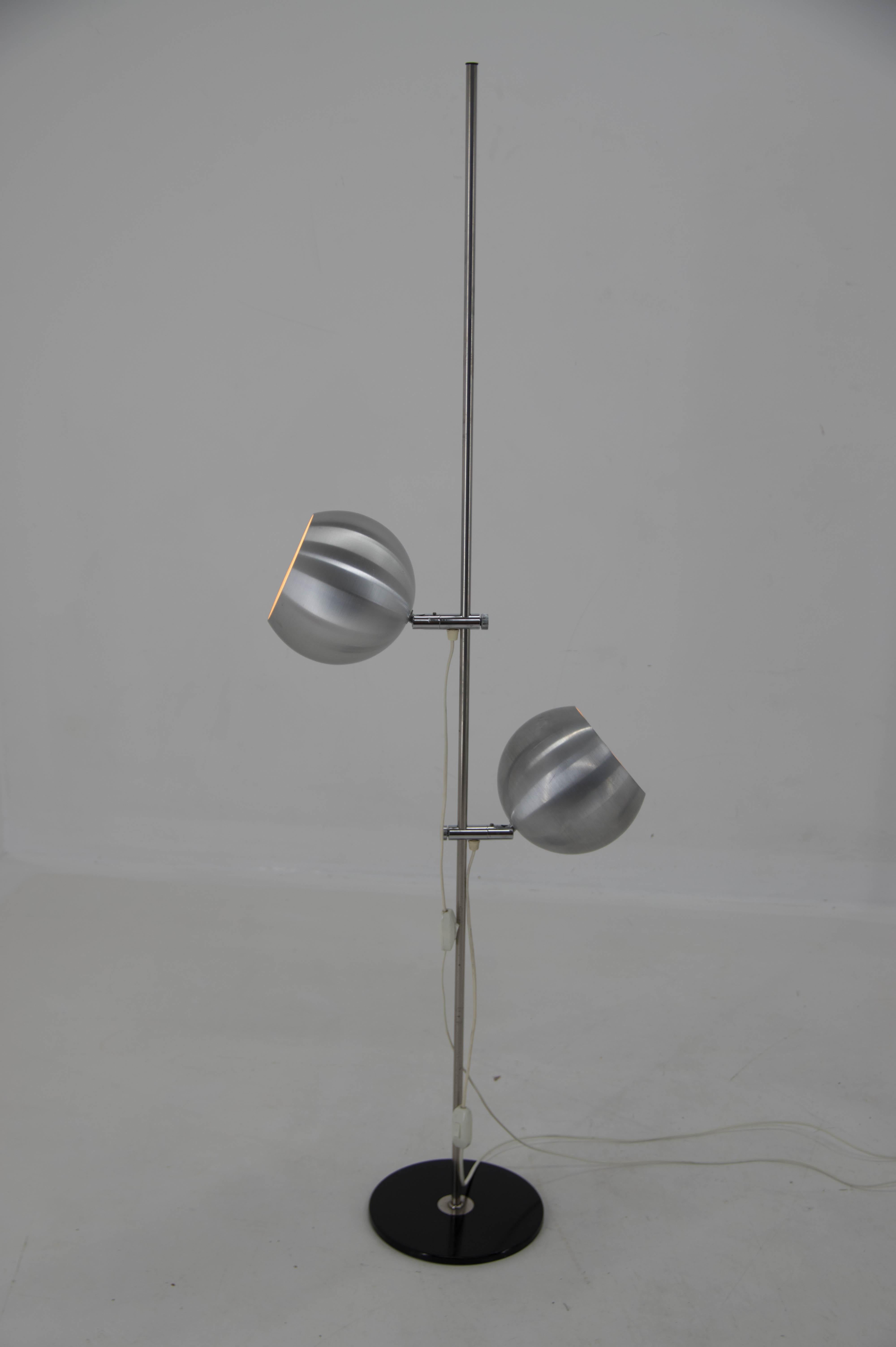 Floor Lamp with Flexible Shades, Europe, 1960s For Sale 3