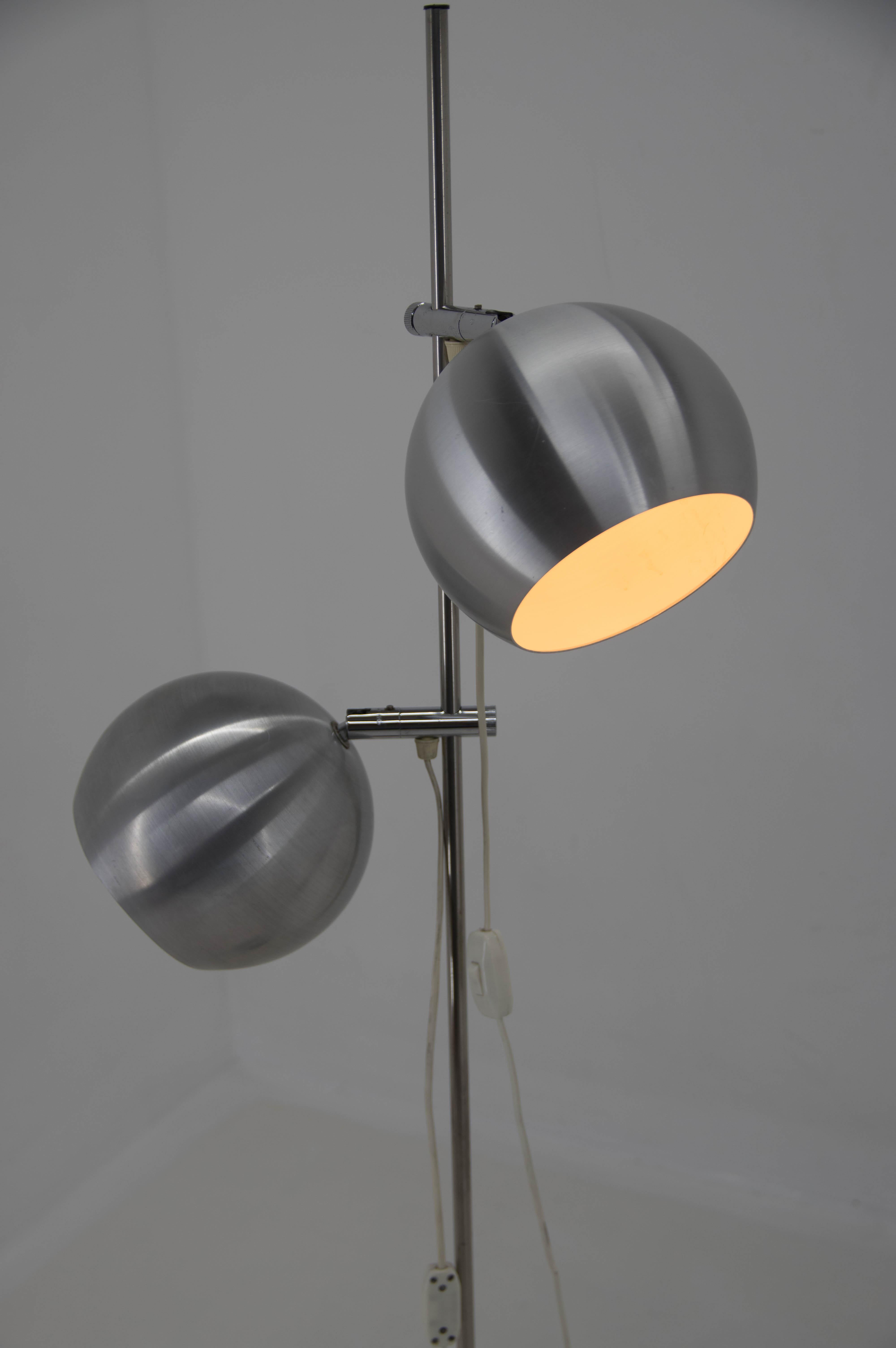 European Floor Lamp with Flexible Shades, Europe, 1960s For Sale