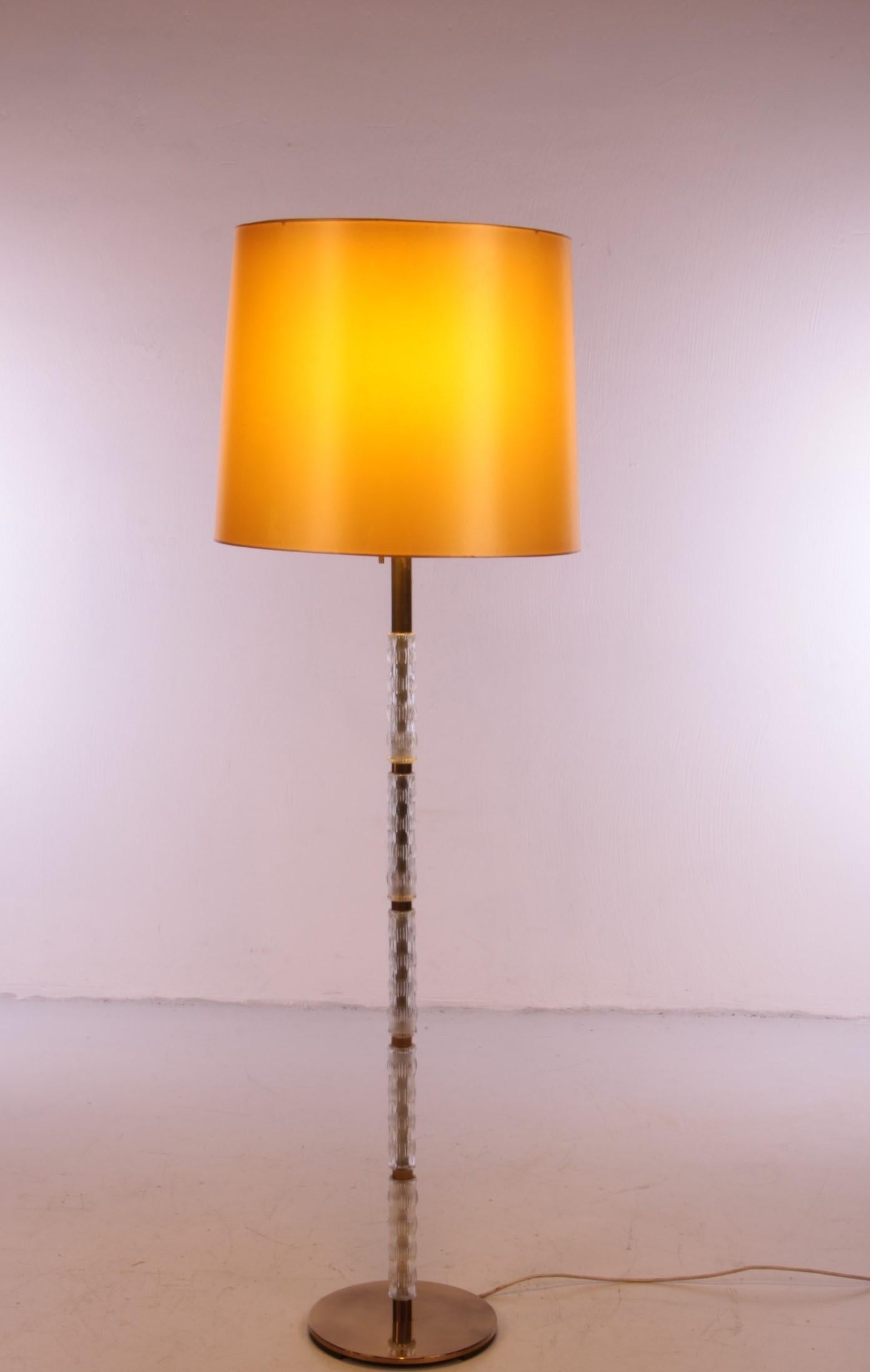 Floor Lamp with Glass Tubes and Brass Details, 1960s For Sale 7