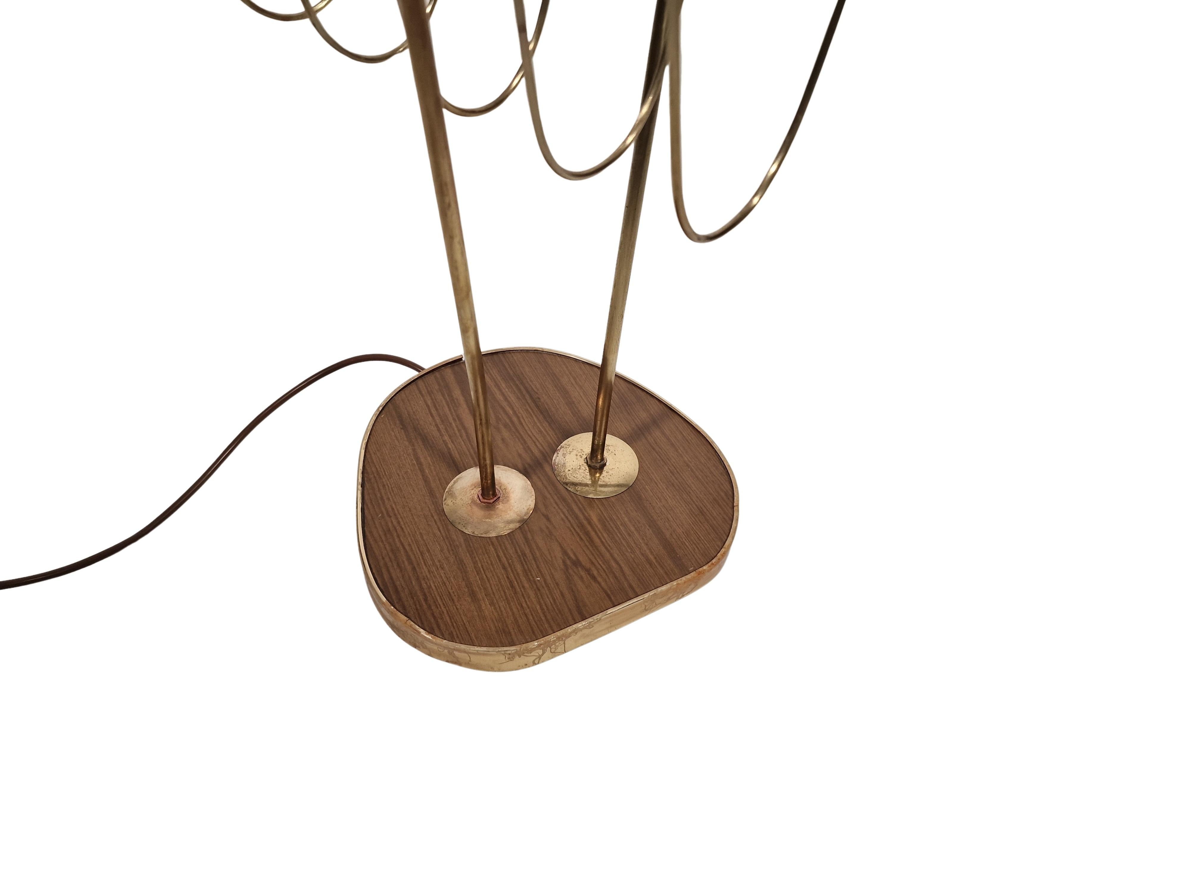 Verre Lampadaire avec porte-journaux, style Régence hollywoodienne, années 1950 Autriche en vente