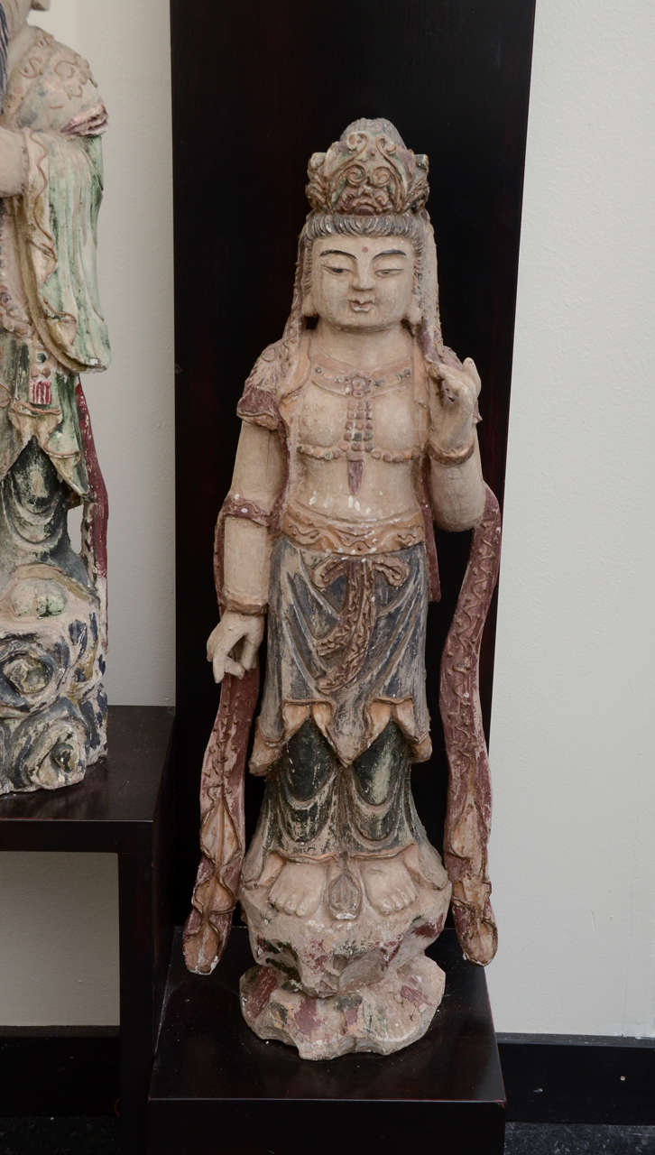 Stehlampe mit orientalischen Statuen im Stil von Billy Haines (amerikanisch) im Angebot