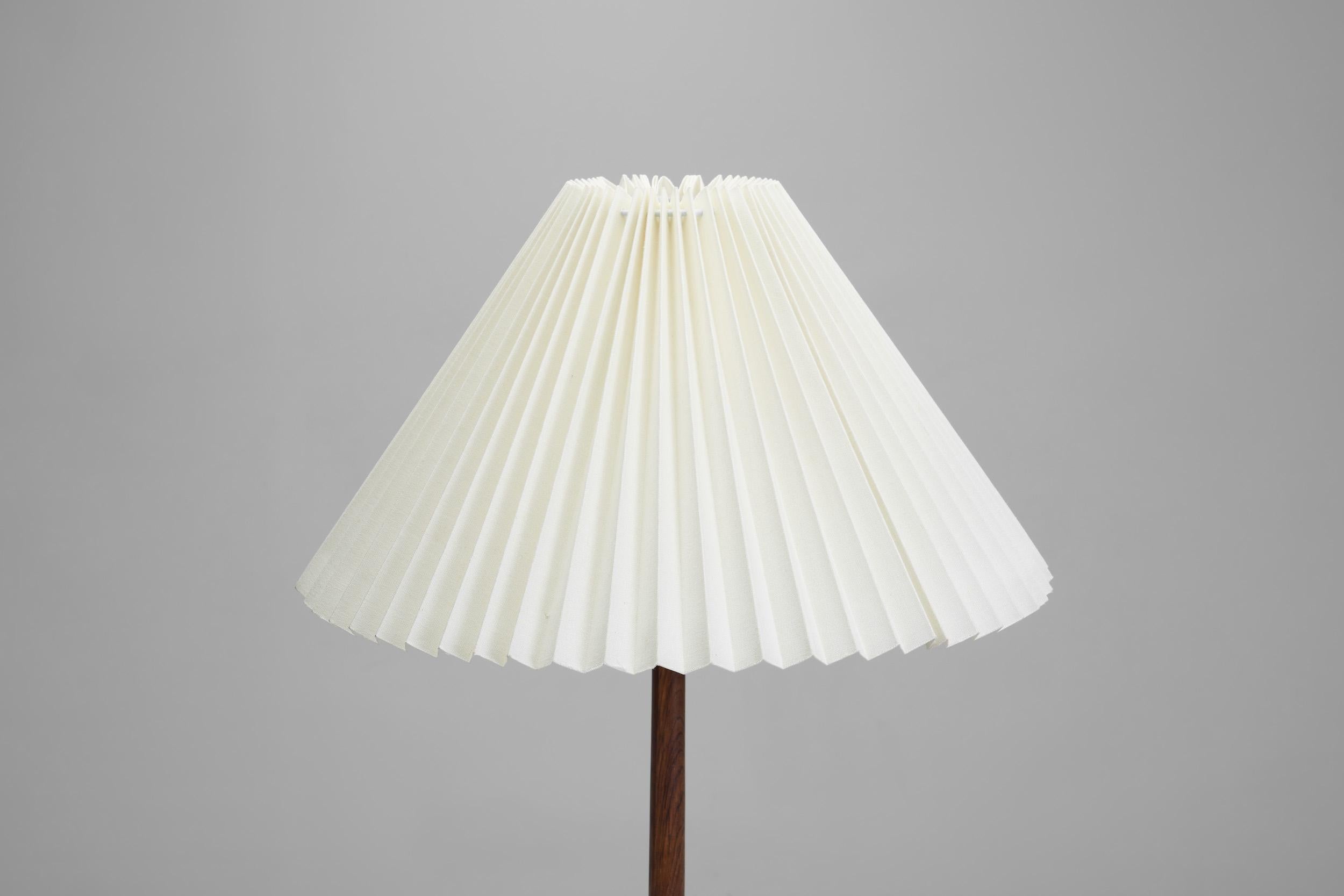 Floor Lamp with Ruched Shade, Scandinavia ca 1950s For Sale 2