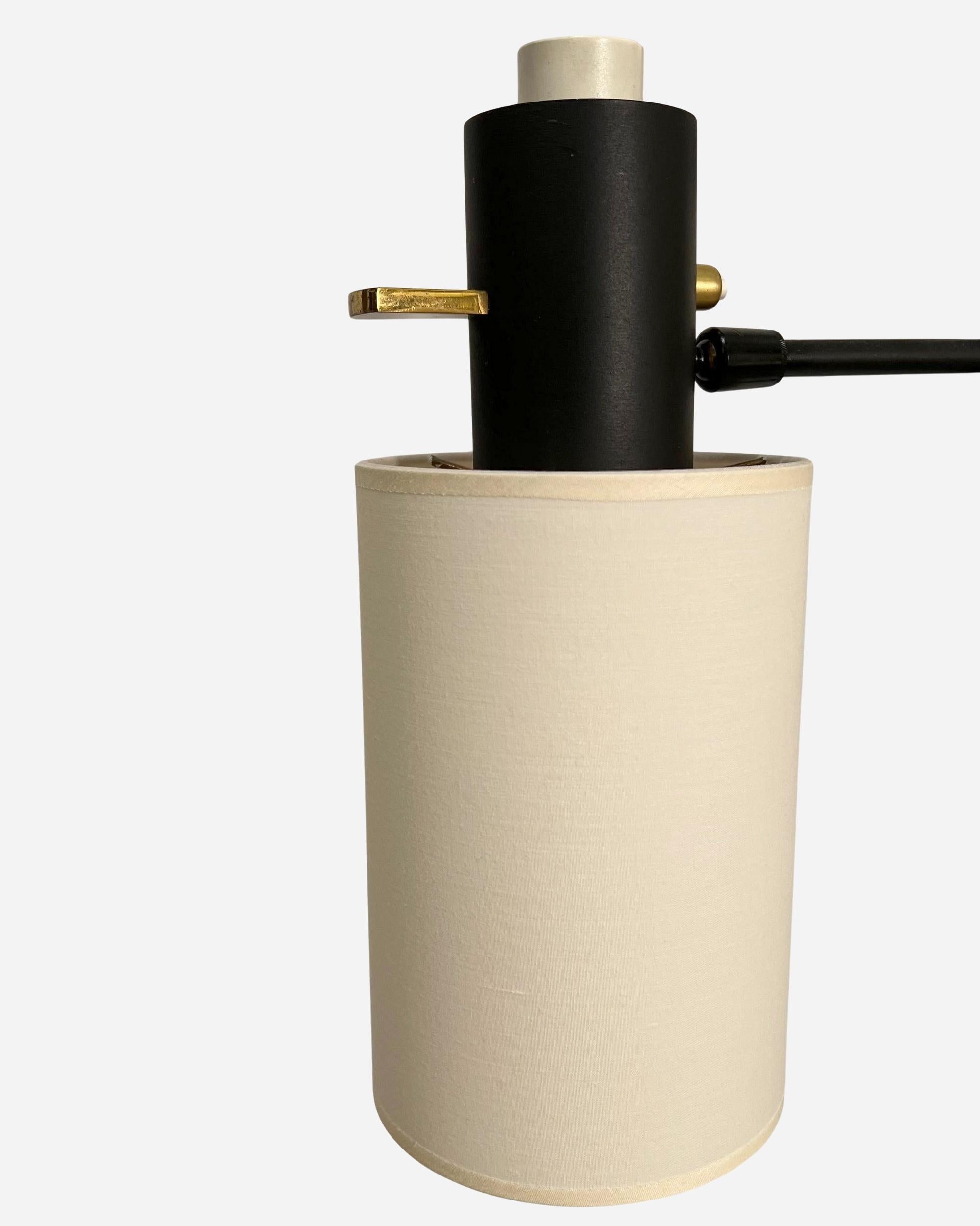 Français Lampadaire à trois têtes pivotantes Royal-Lumière et/ou Lunel, France circa 1955 en vente