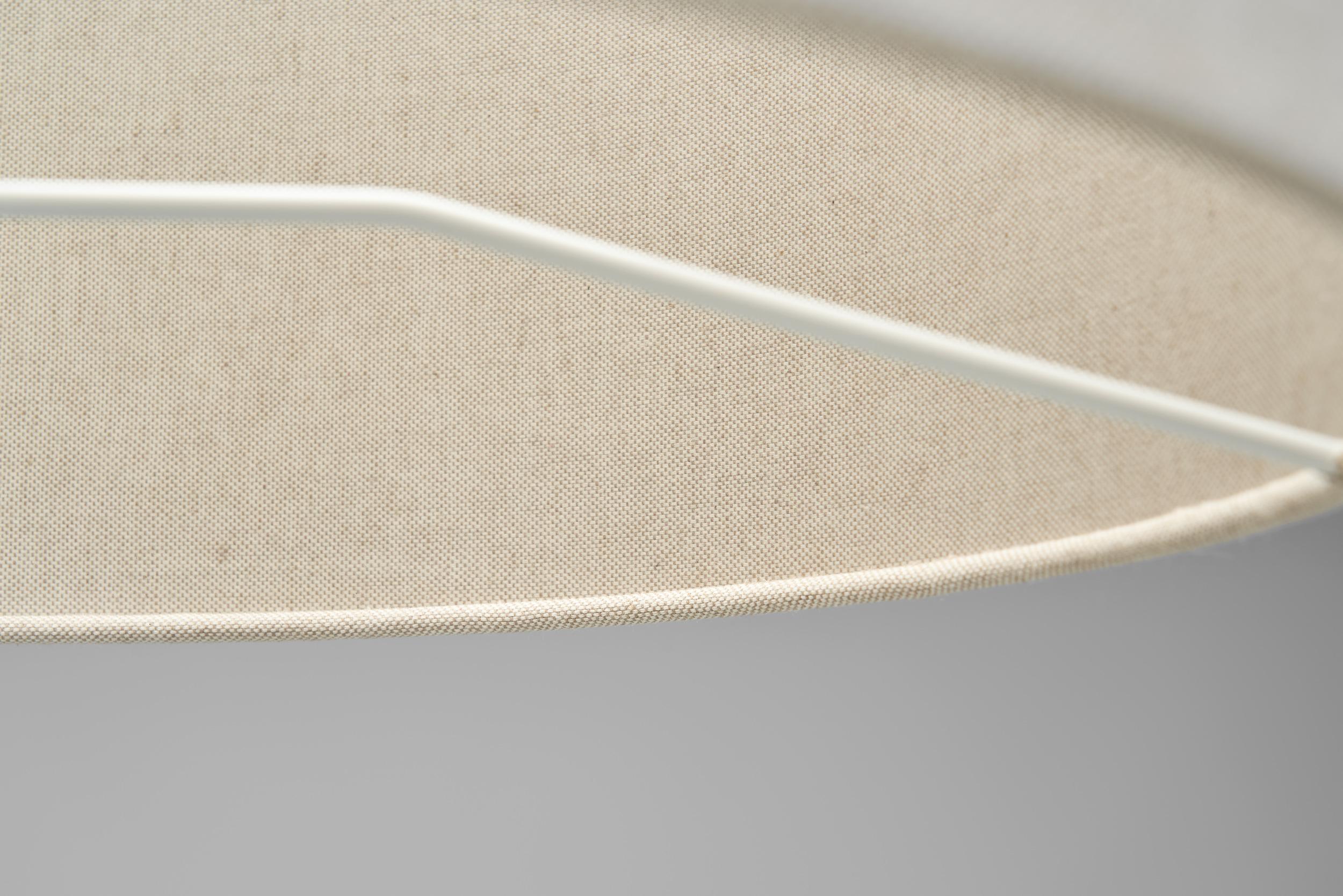 Lámpara de pie con base trípode de Svend Aage Holm Sørensen (Attr.), Dinamarca Años 50 en venta 5