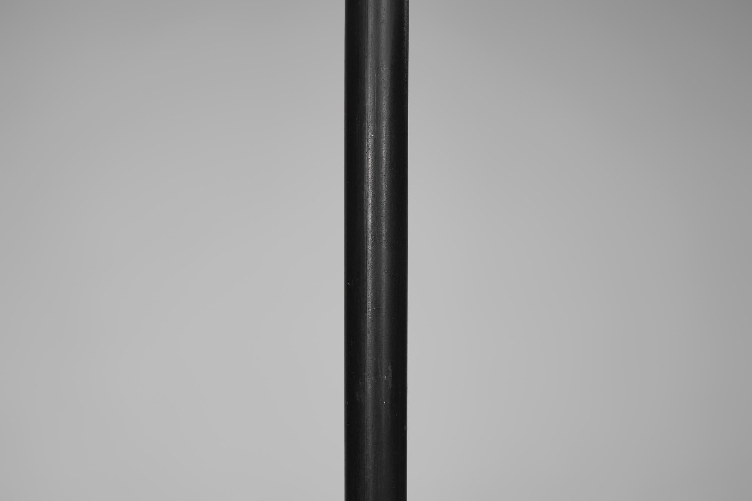 Lámpara de pie con base trípode de Svend Aage Holm Sørensen (Attr.), Dinamarca Años 50 en venta 8