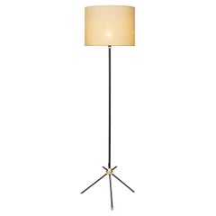 Lampada da terra con base a treppiede di Svend Aage Holm Sørensen (Attr.), Danimarca anni
50