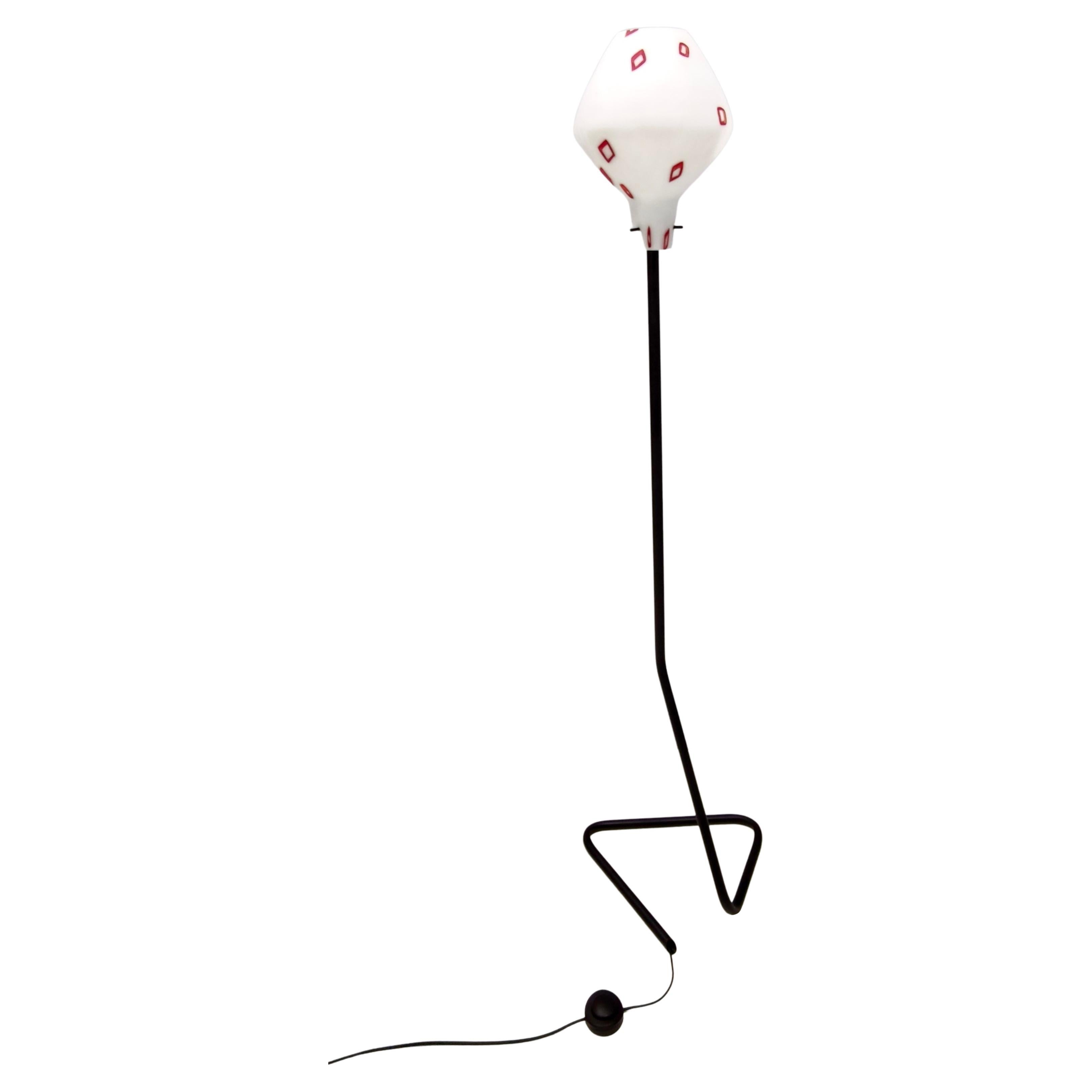 Lampadaire vintage en verre encastré avec motifs géométriques rouges, Italie en vente