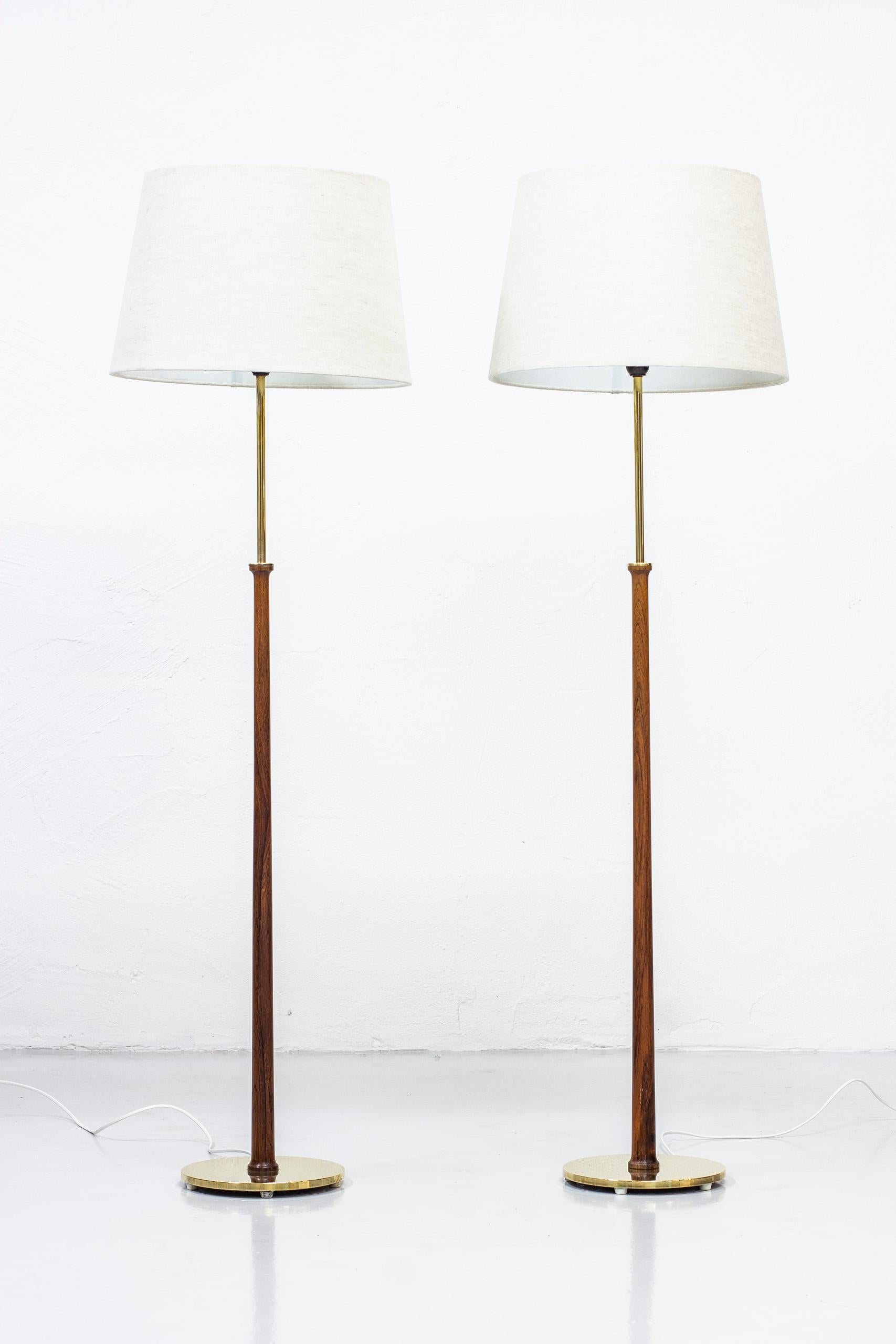 Pair of floor lamps model 