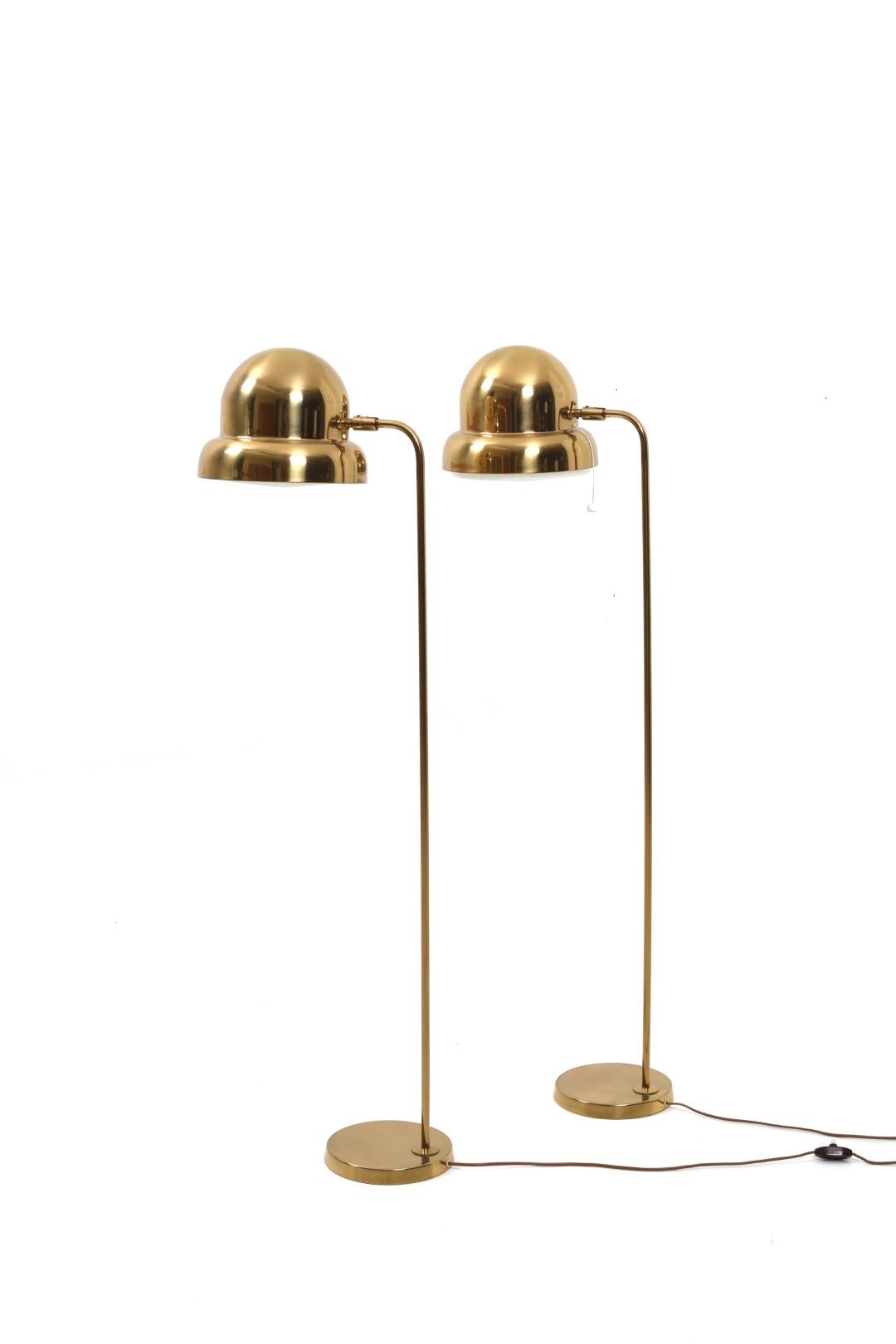 A pair of brass floor lamps from Bergboms, 1960s.
The floor lamps are in fine vintage condition. One lamp has a small dent, see picture. Overall, the lamps are very nice.