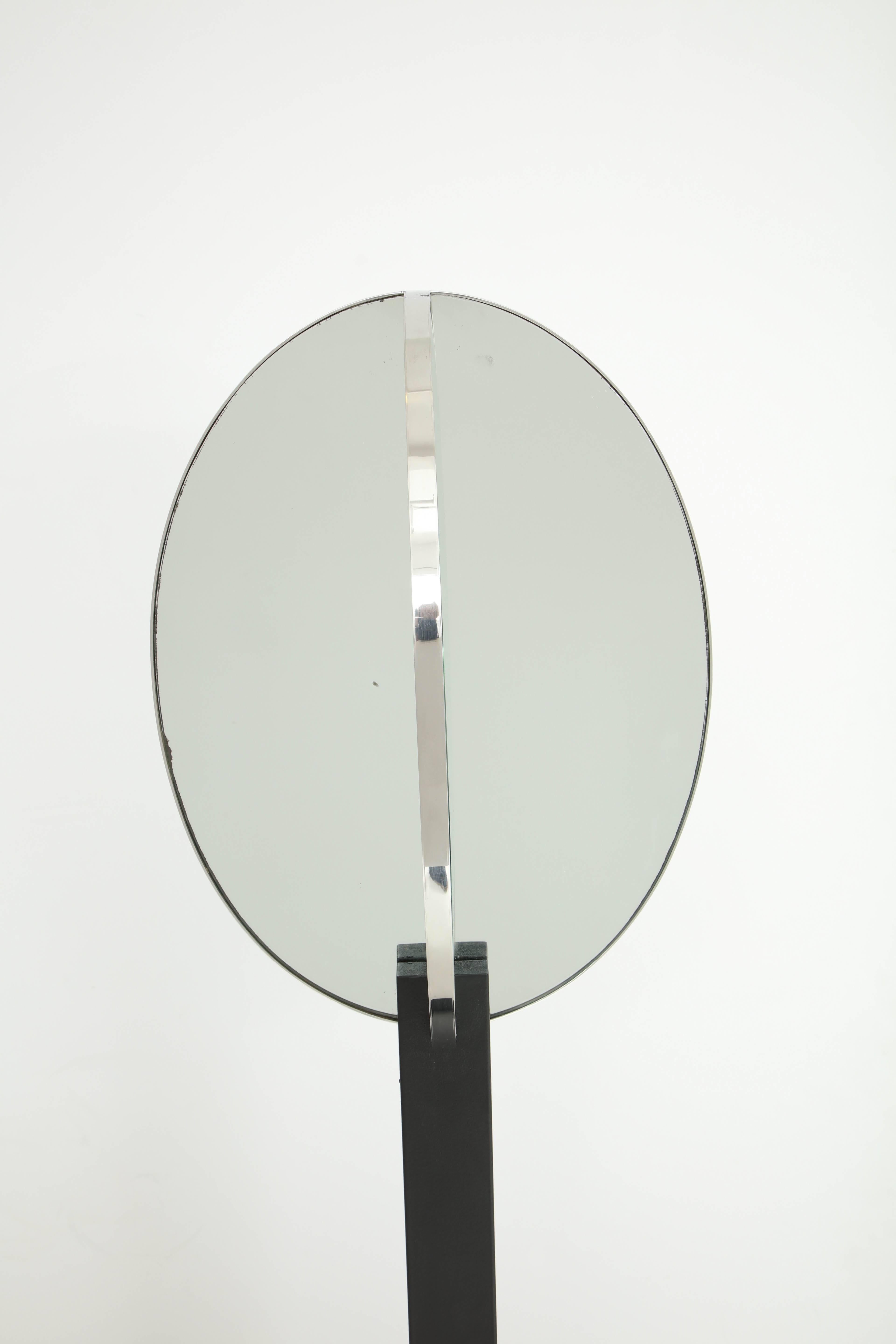 Floor Mirror Designed by Robert Currie for Henri Bendel's Store In Excellent Condition For Sale In New York, NY