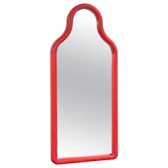 Espejo de pie contemporáneo "TRN L" de Pani Jurek, Madera de fresno, Rojo