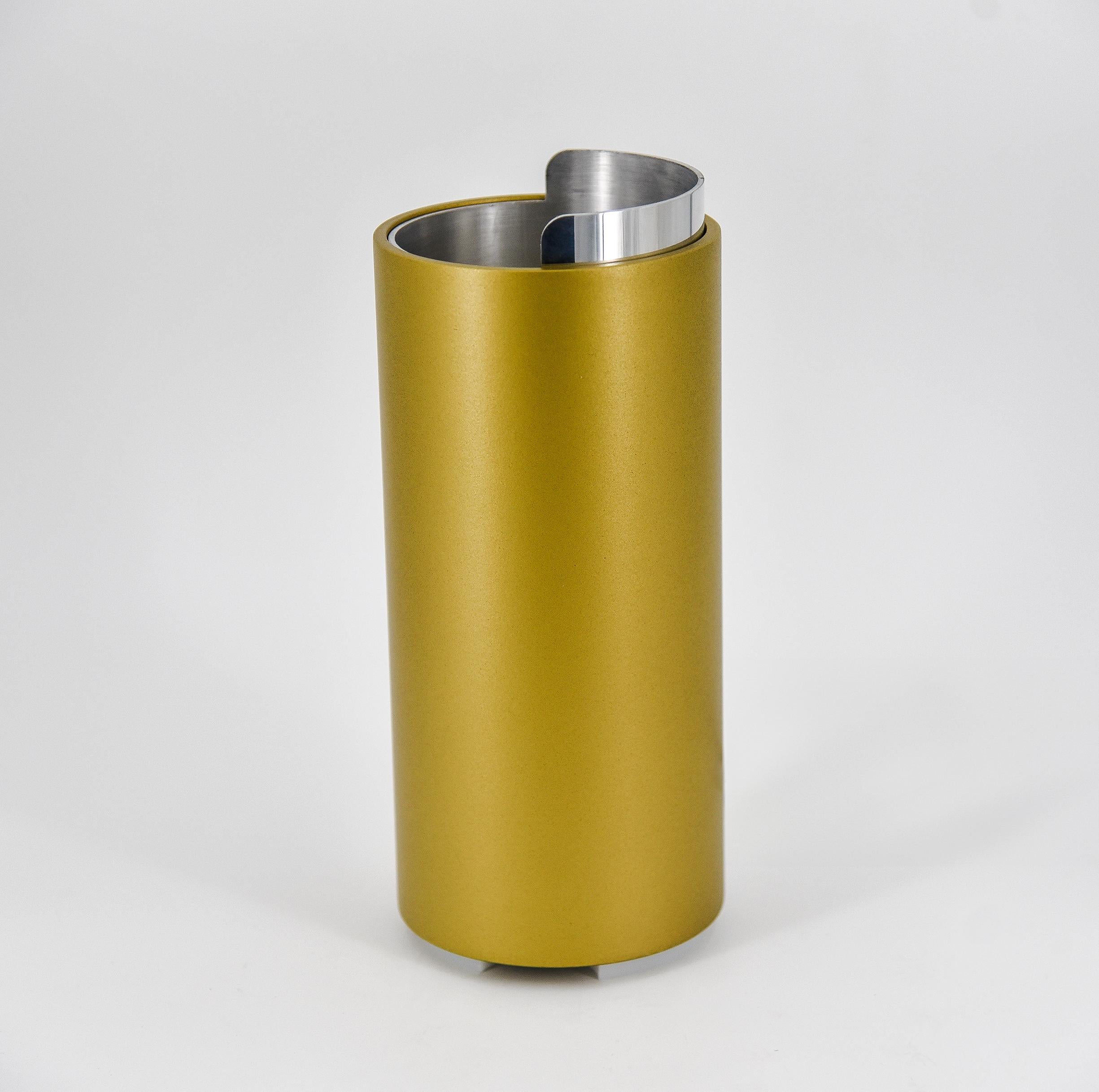 Belga Lampada da terra o da tavolo Tube T Gold Mat, progettata nel 1959. in vendita
