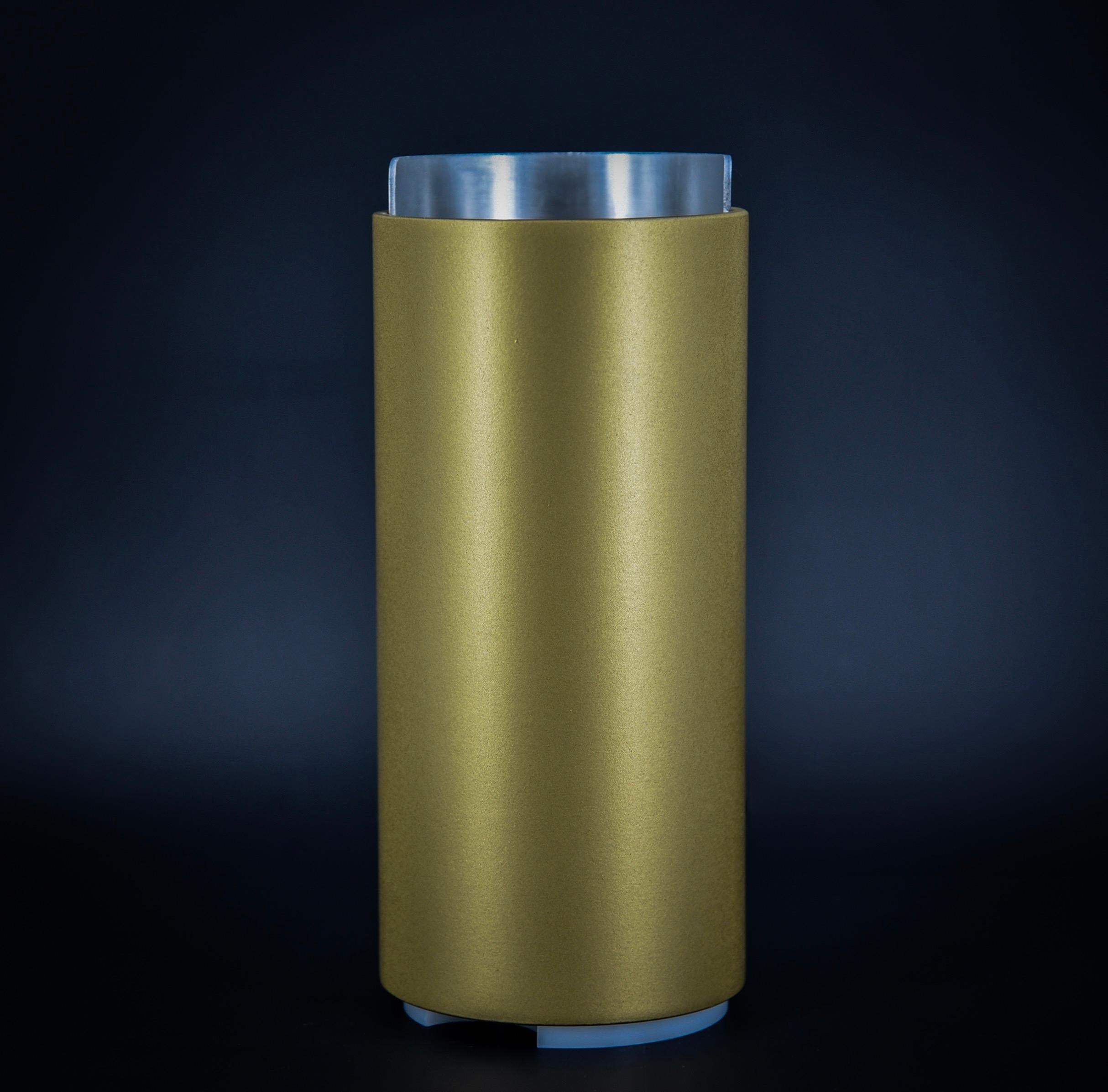 Dipinto Lampada da terra o da tavolo Tube T Gold Mat, progettata nel 1959. in vendita