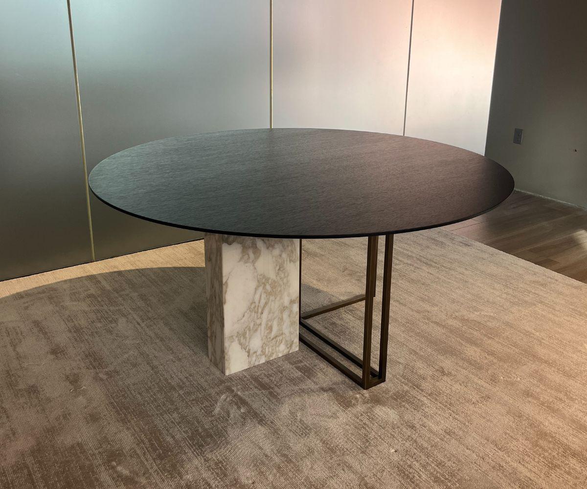 XXIe siècle et contemporain Table Meridiani Plinto de Andrea Parisio en chêne foncé et marbre, échantillon de sol en vente
