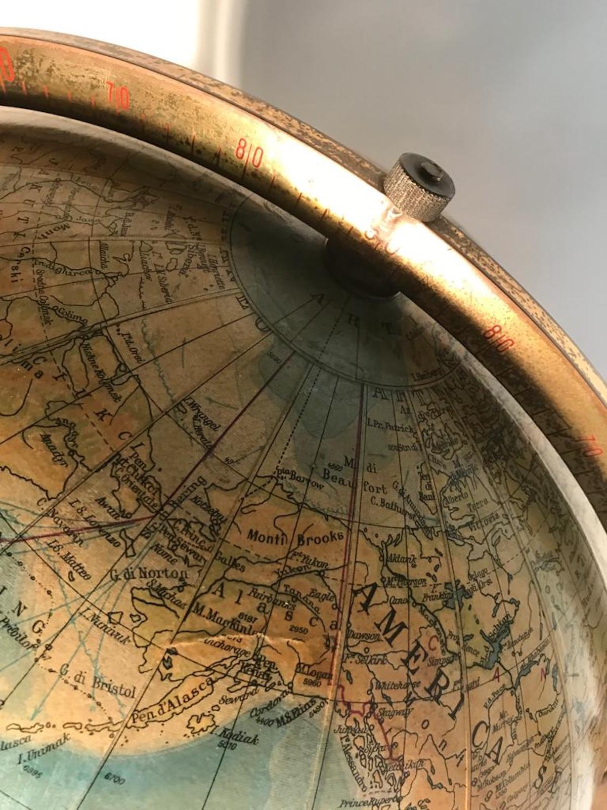 Floor standing globe Italia from 1940s For Sale 9