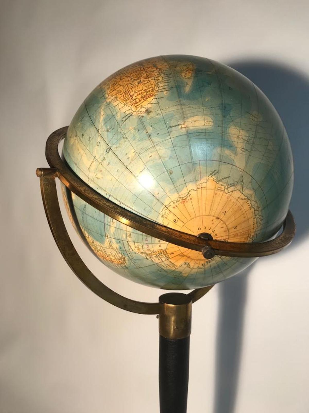 Mid-Century Modern Floor standing globe Italia from 1940s For Sale