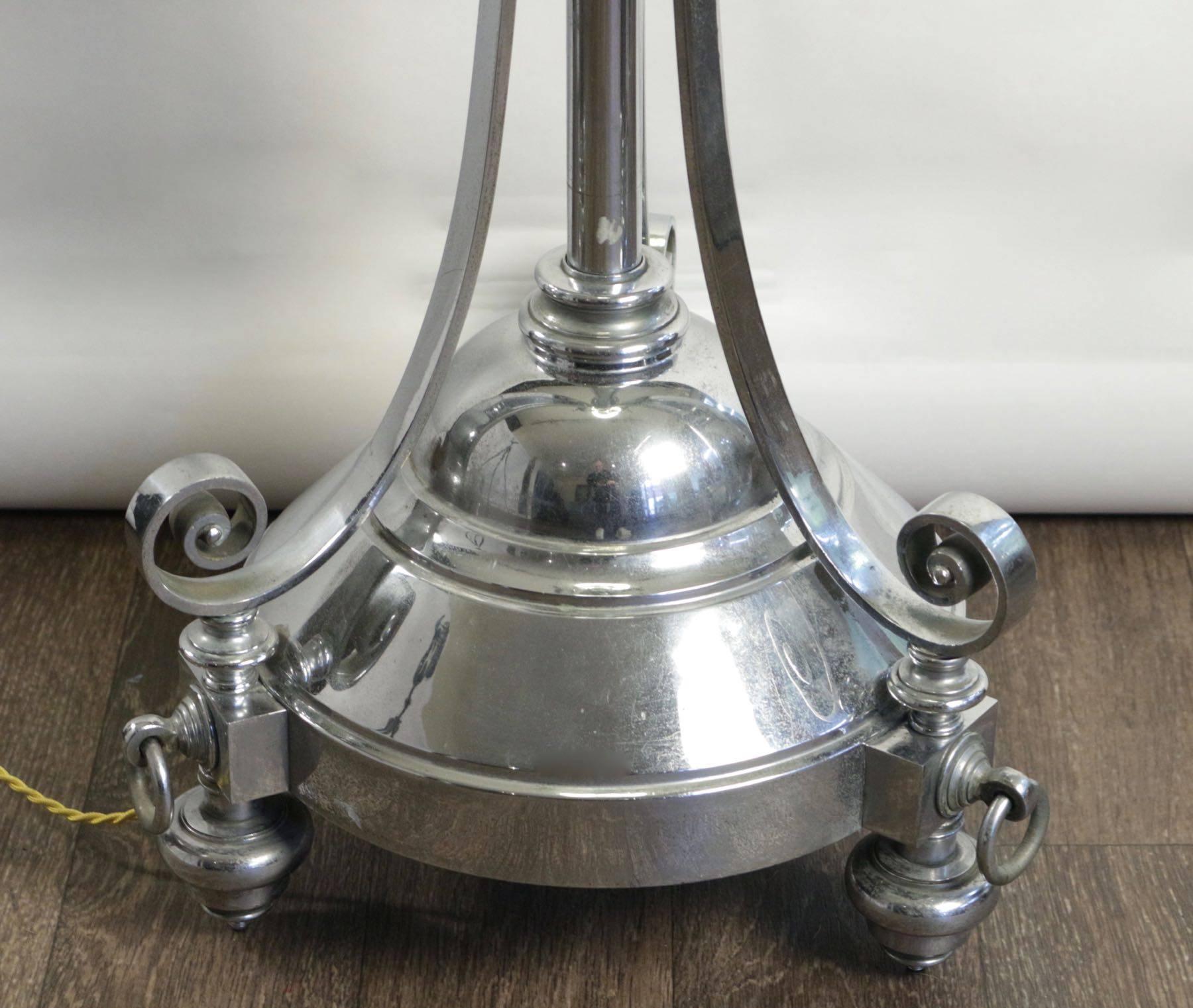 French Floor Standing Lamp in Chrome from the Beginning of the 20th Century For Sale