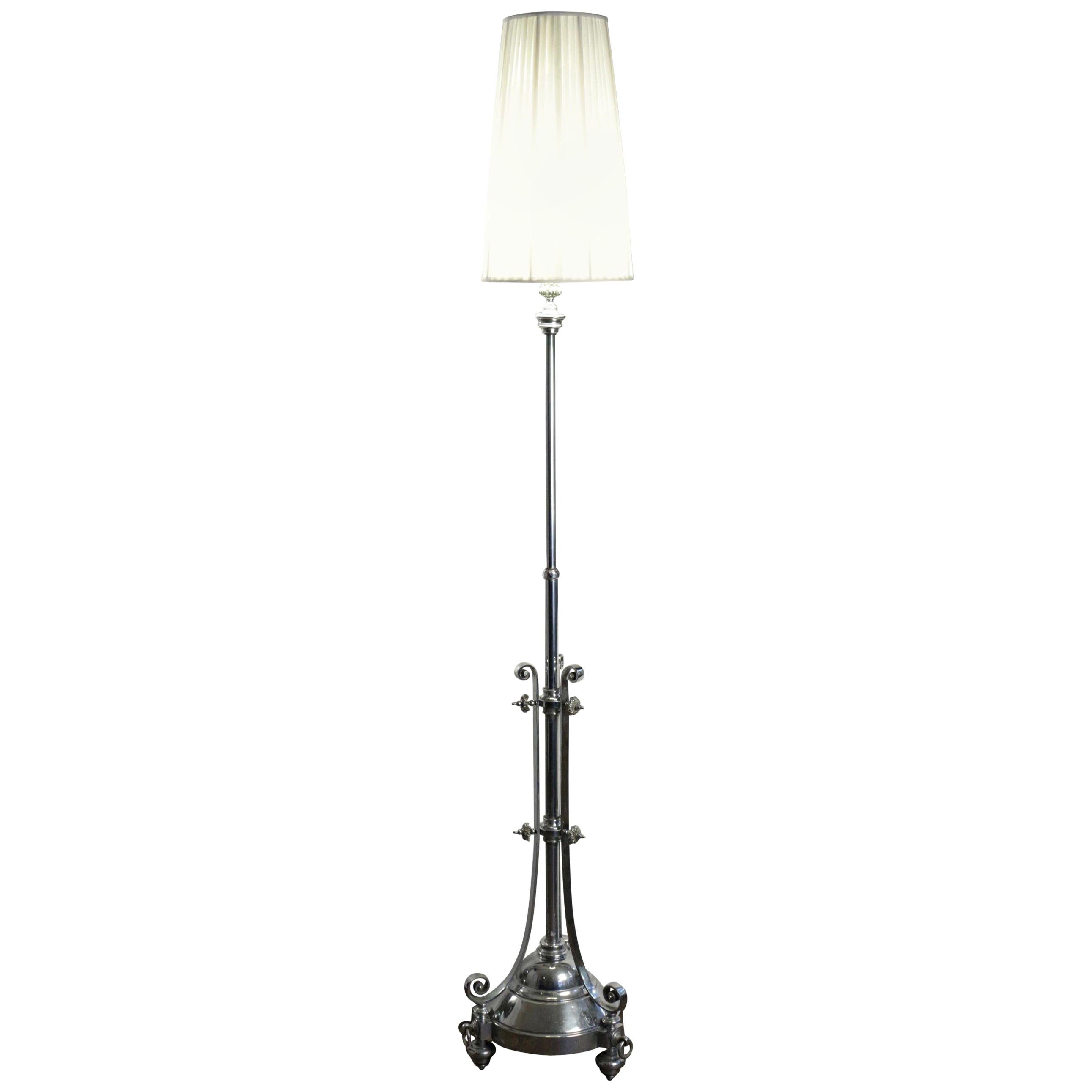 Lampada da terra in cromo dell'inizio del 20° secolo