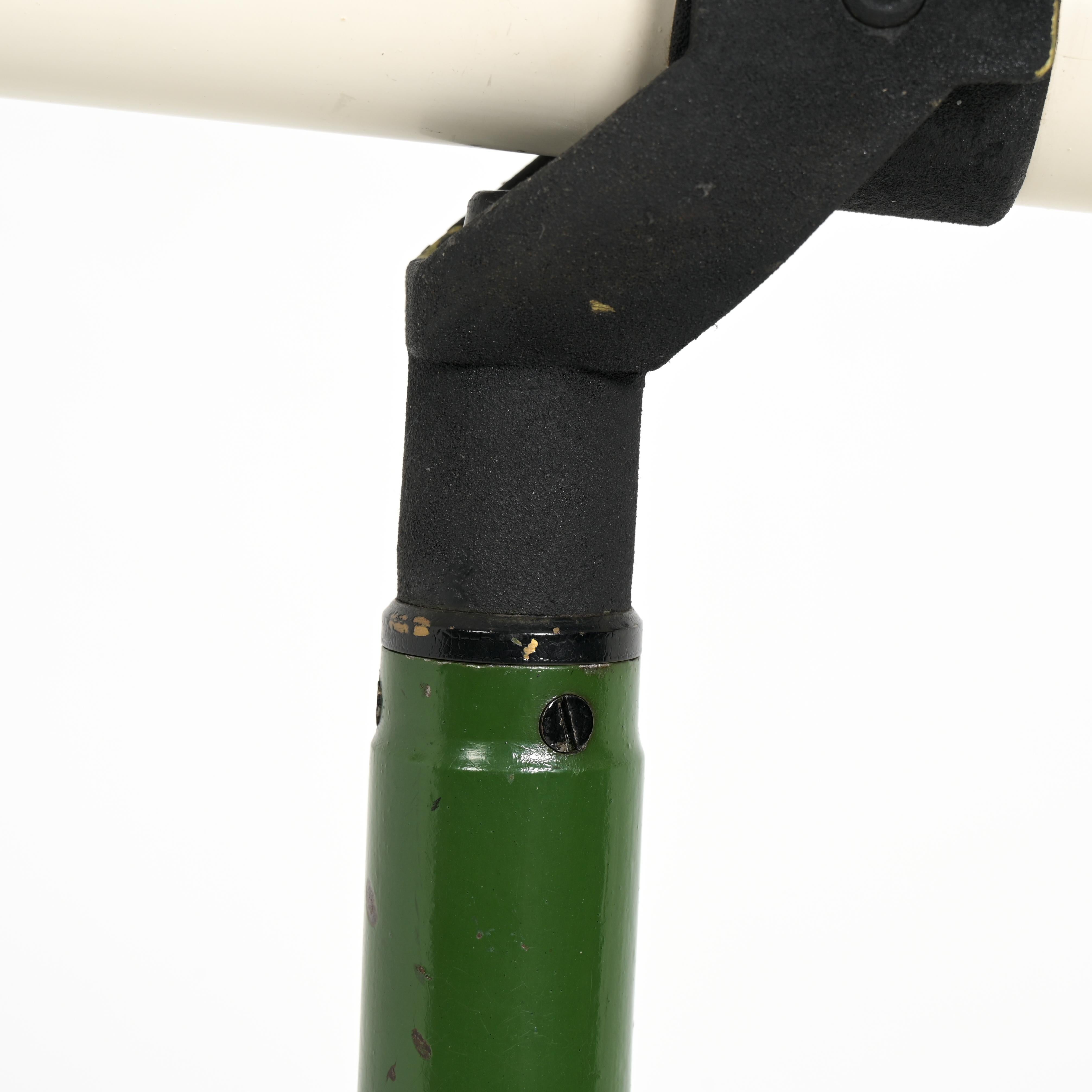 Telescope sur pied de Piet G. Meesters en vente 14