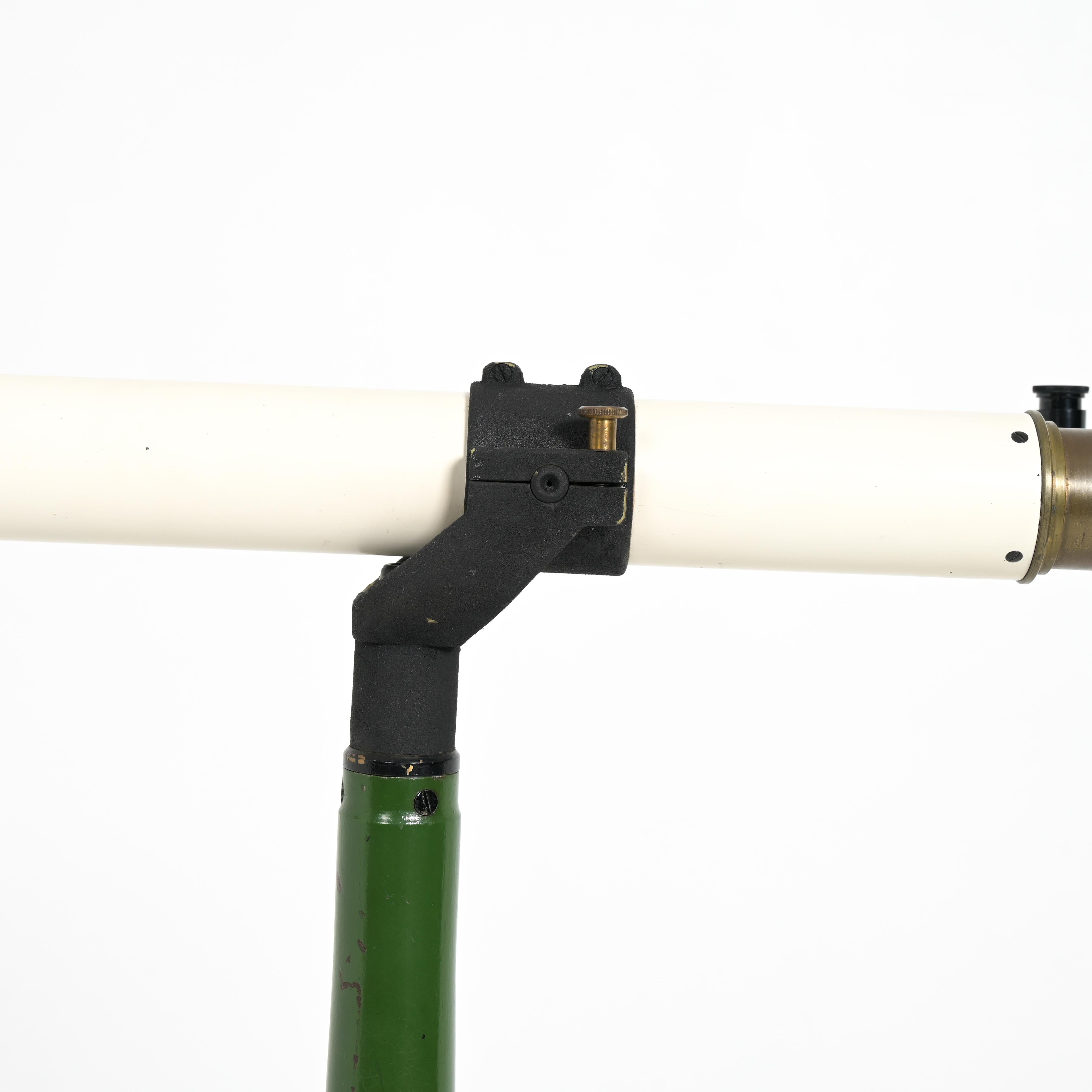 Telescope sur pied de Piet G. Meesters en vente 1