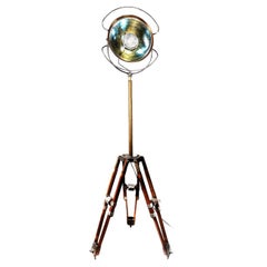Floor Standing Wood Tripod Castle Operating Spot Light.