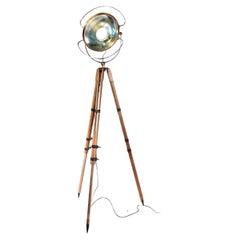 Floor Standing Wood Tripod Castle Operating Spot Light.