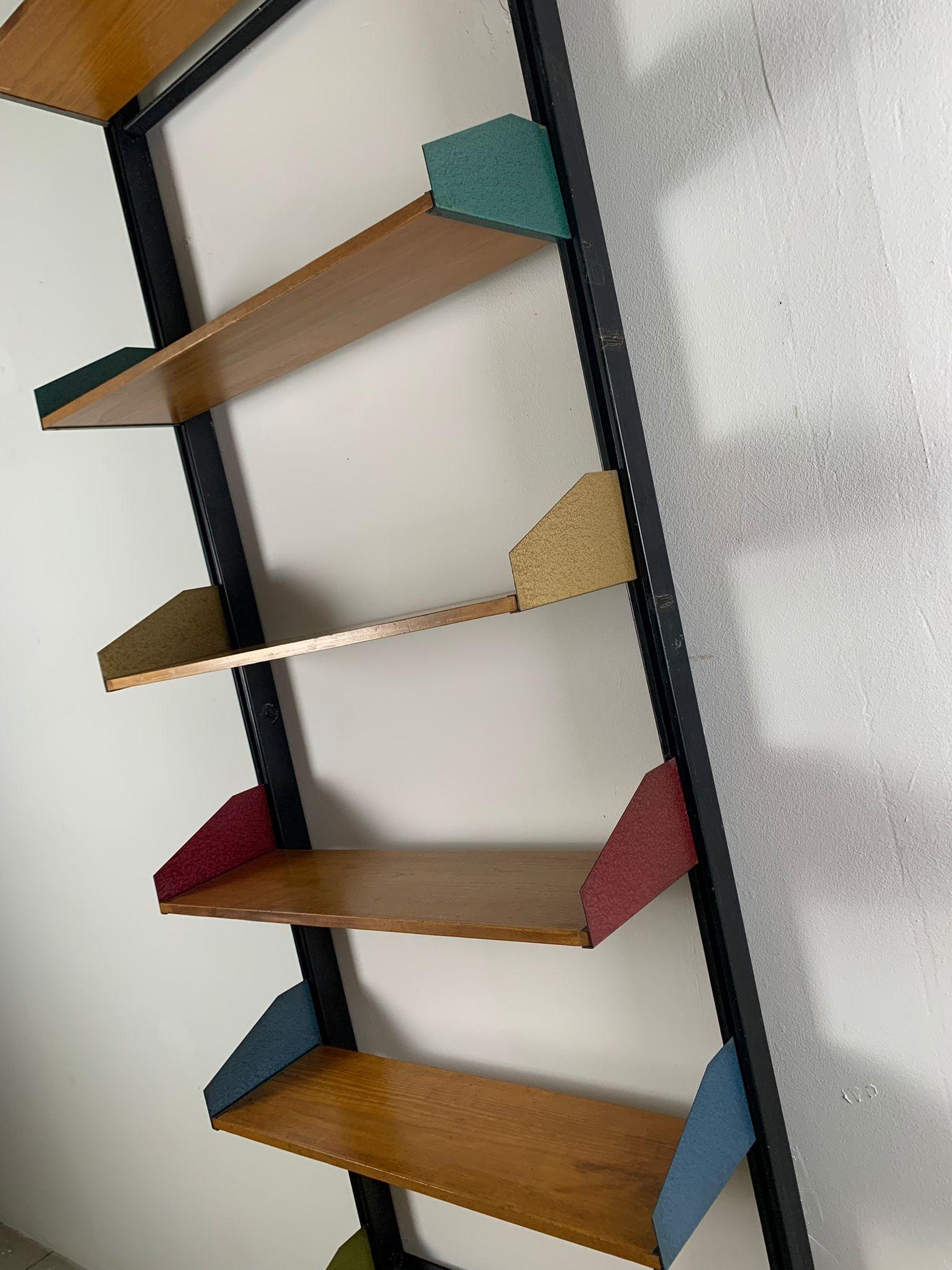 Floor-to-ceiling modular bookcase produced by FEAL, 1950s, Italy in vendita 2