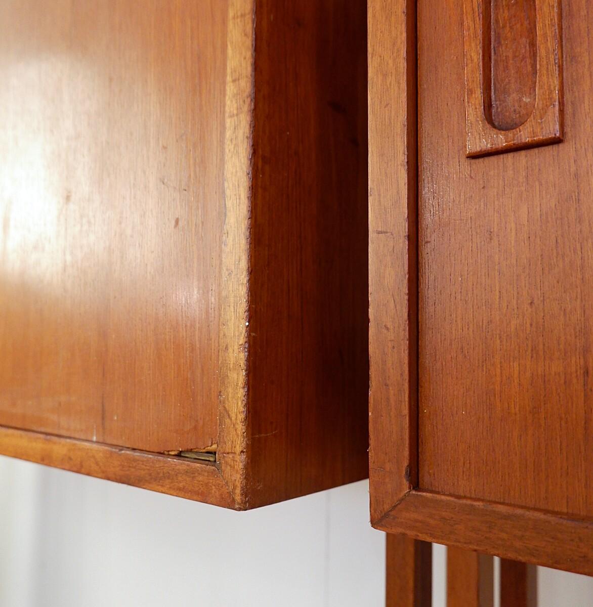 Floor-to-ceiling wall Unit in the style of Franco Albini, 1960s In Good Condition For Sale In Uccle, BE