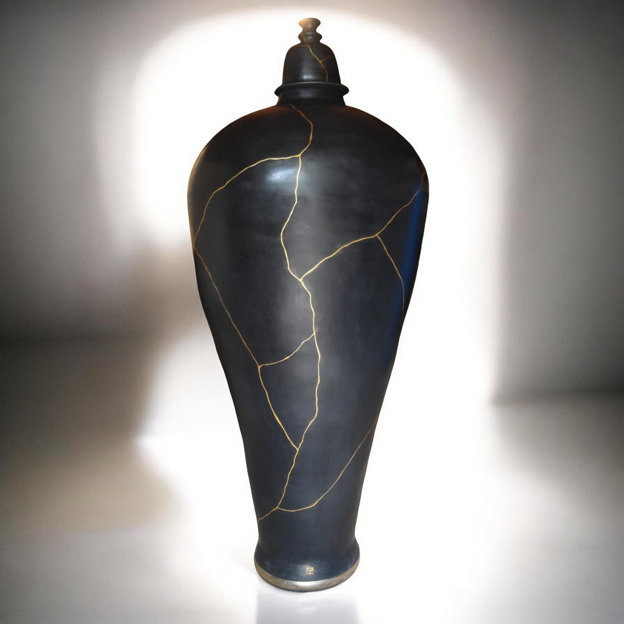 XXI secolo e contemporaneo Vaso da pavimento kintsugi 