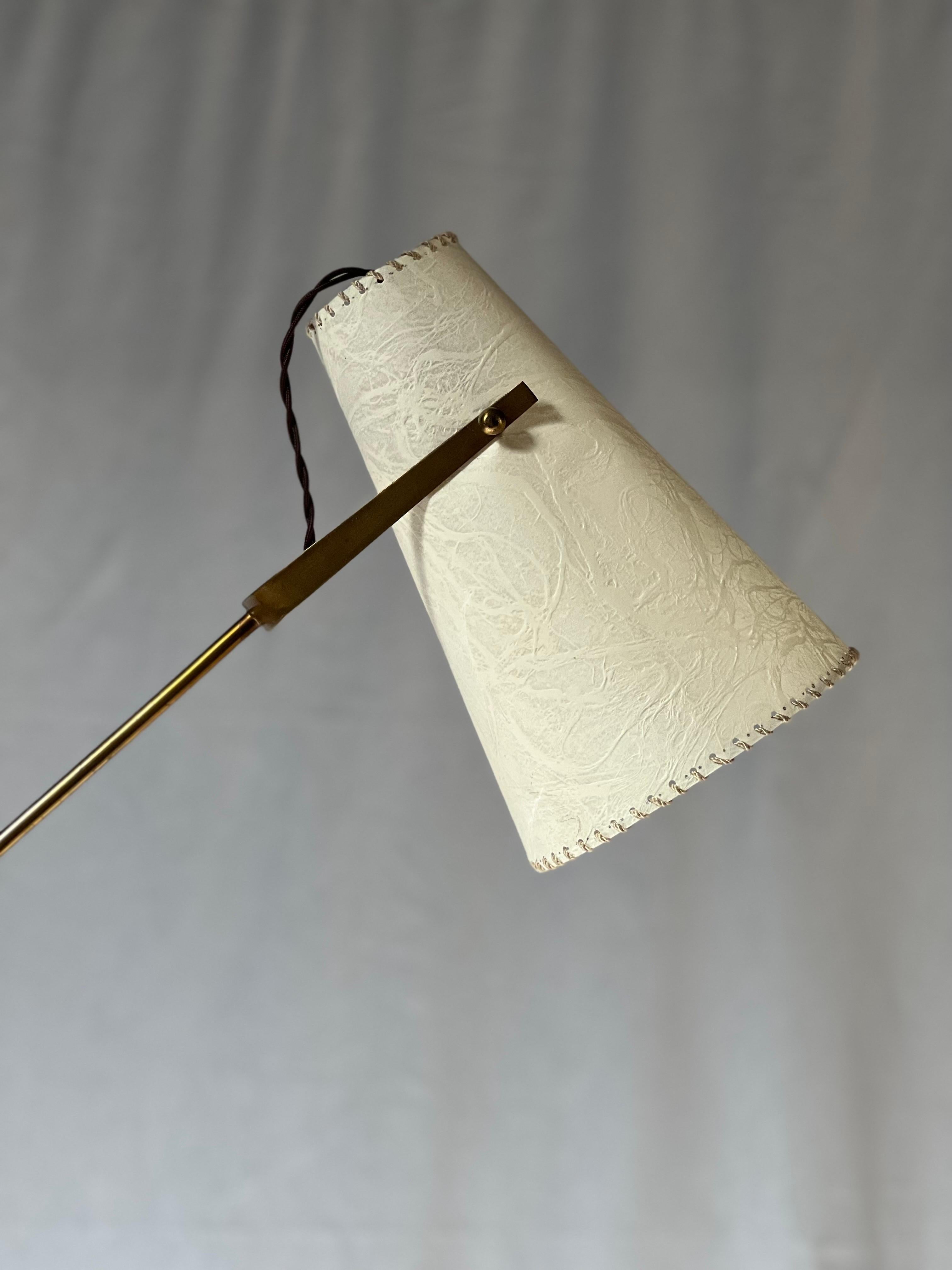 Floorlamp by Hans Bergström, Ateljé Lyktan 1940/50s Sweden Rare. Adjustable in h For Sale 2