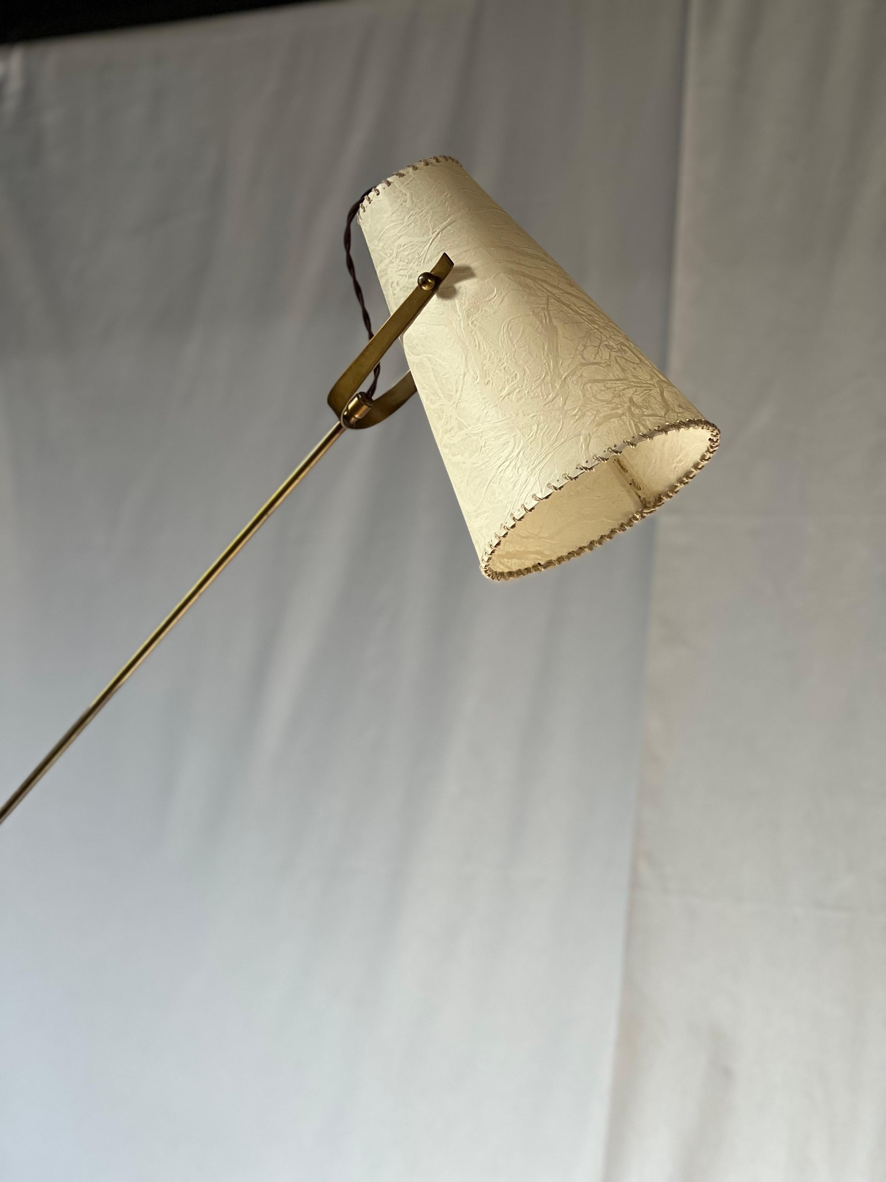 Floorlamp by Hans Bergström, Ateljé Lyktan 1940/50s Sweden Rare. Adjustable in h For Sale 6