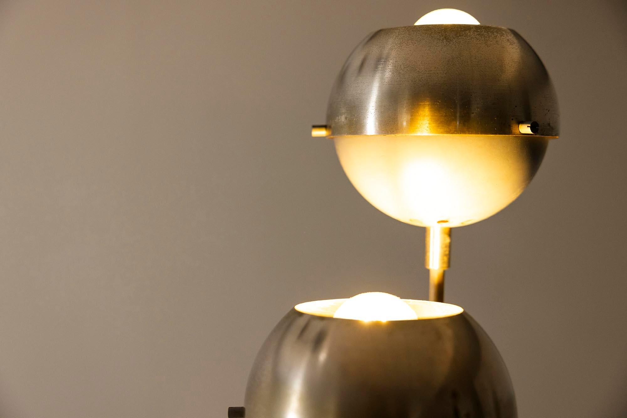 Metallo Lampada da terra in metallo smaltato e acciaio inossidabile di Oscar Torlasco per Lumi in vendita