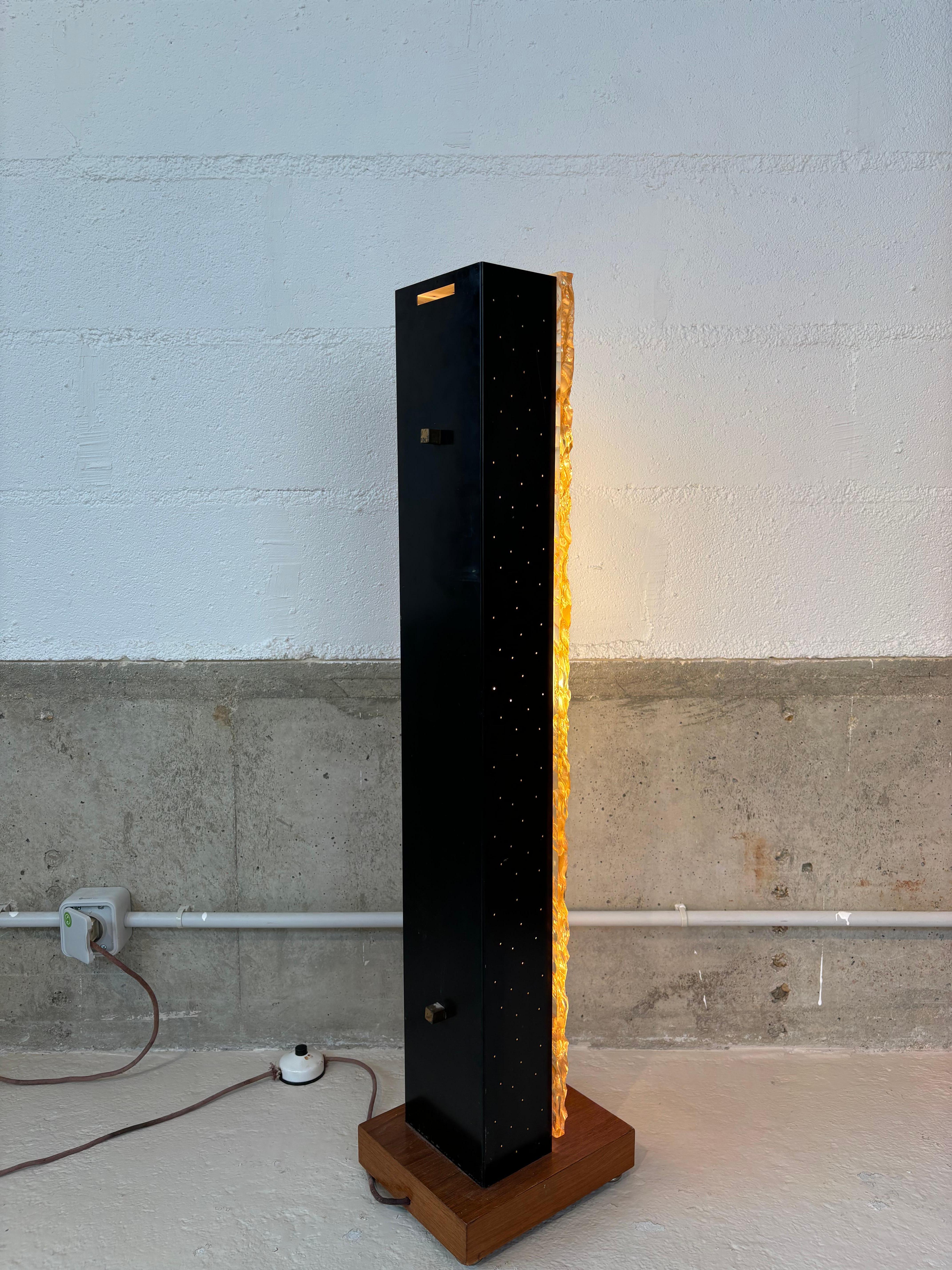 Lámpara de pie en résin by Dallux en venta 1