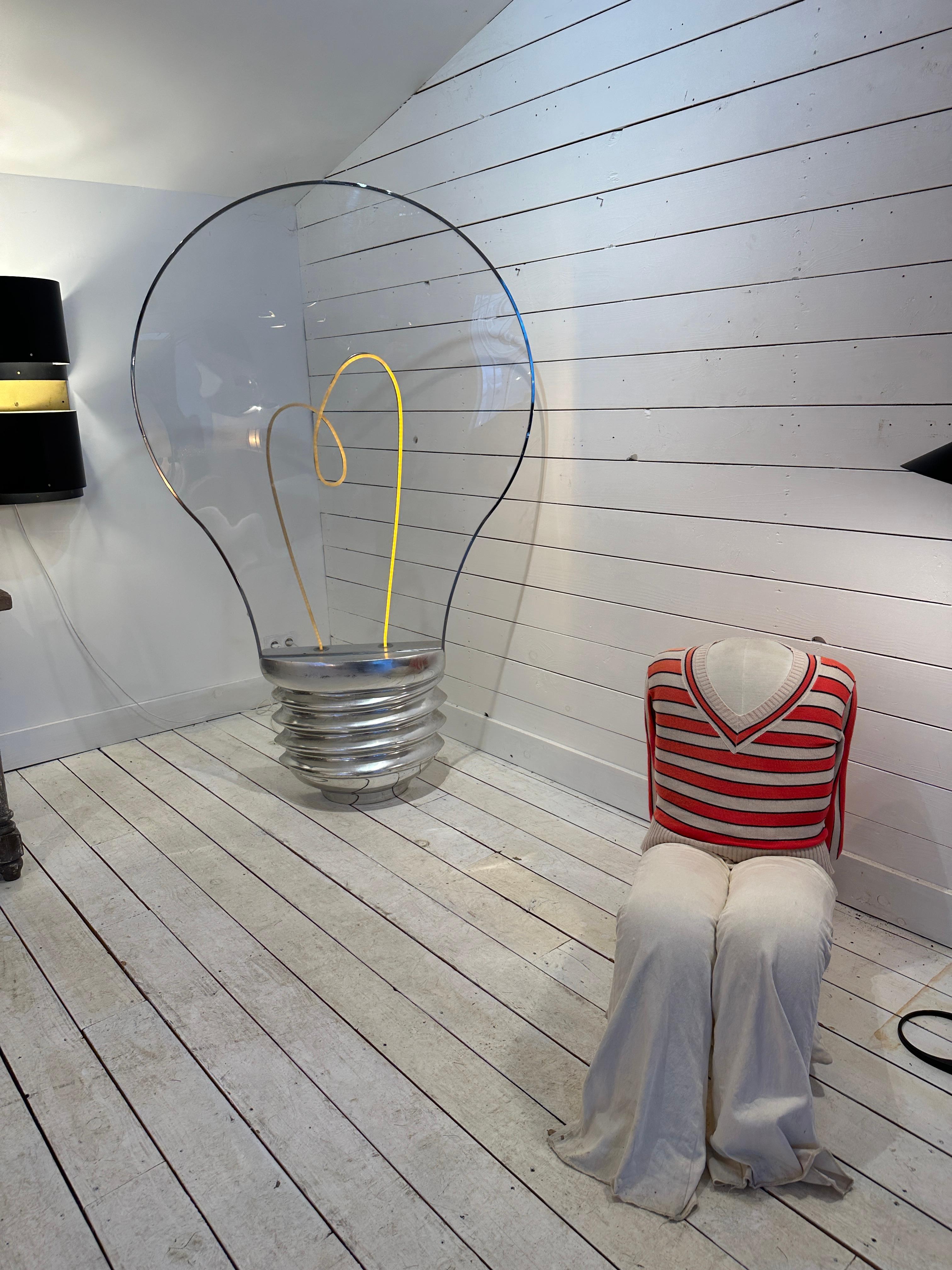 Stehlampe in Form einer riesigen Glühbirne (Moderne der Mitte des Jahrhunderts) im Angebot
