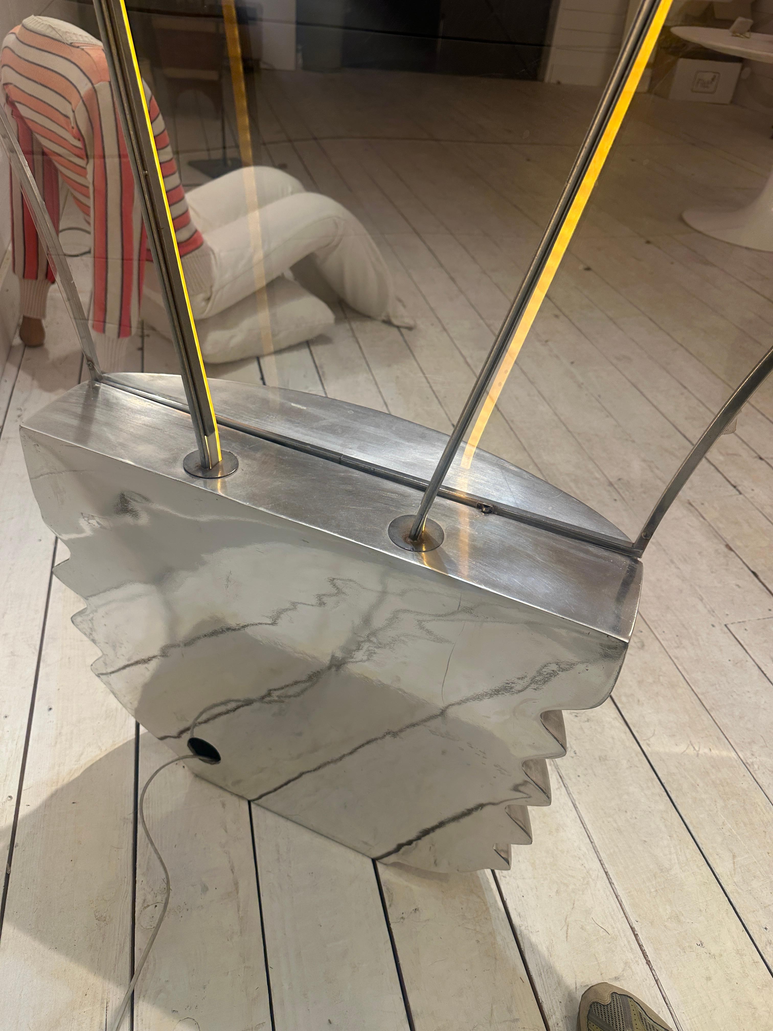 Stehlampe in Form einer riesigen Glühbirne (Italienisch) im Angebot