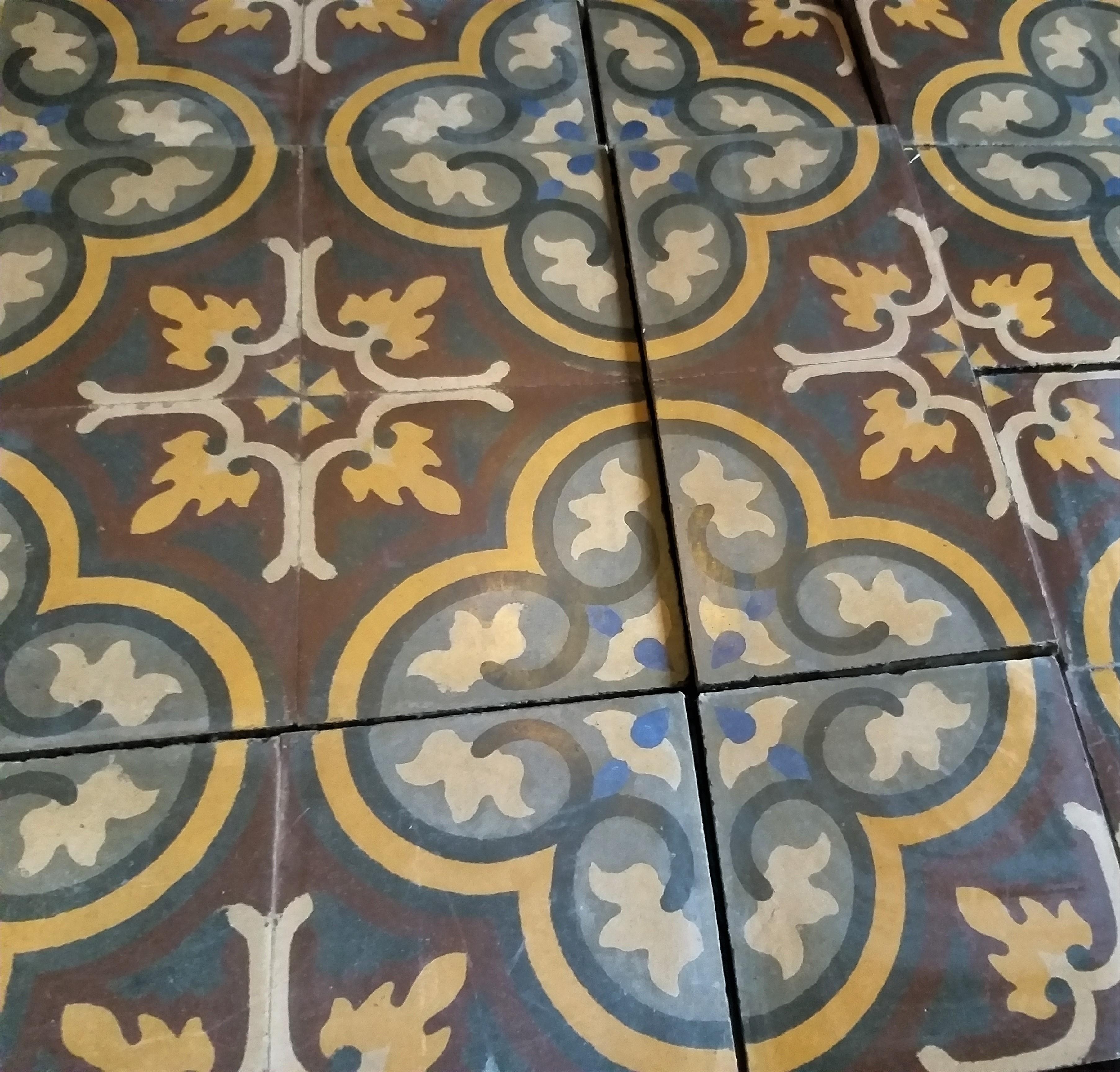 Late 19th Century Floortiles, Reclaimed, Patterned, Period 1900 For Sale