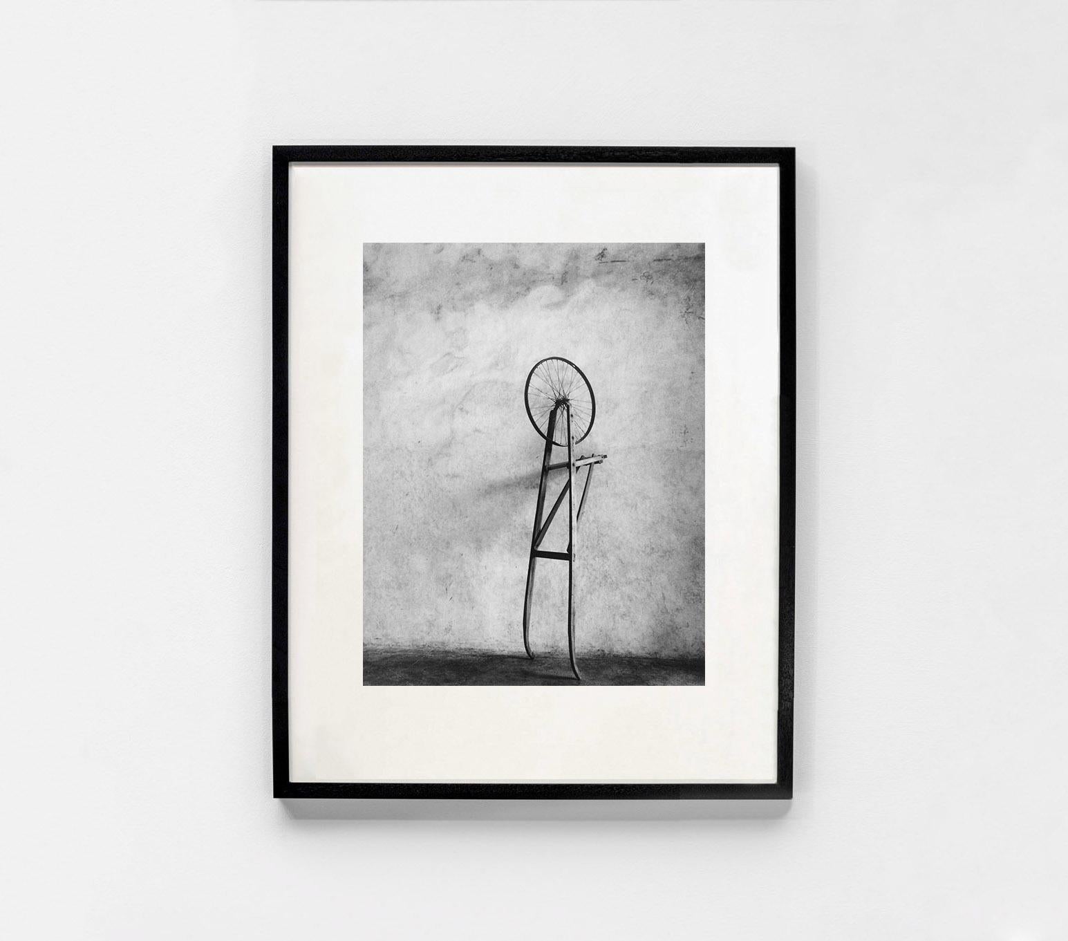 Homenaje a Duchamp 2014 - Flor Garduño (Black and White Photography) For Sale 1