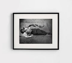 Mujer que sueña, México, 1991 - Flor Garduño (Black and White Photography)