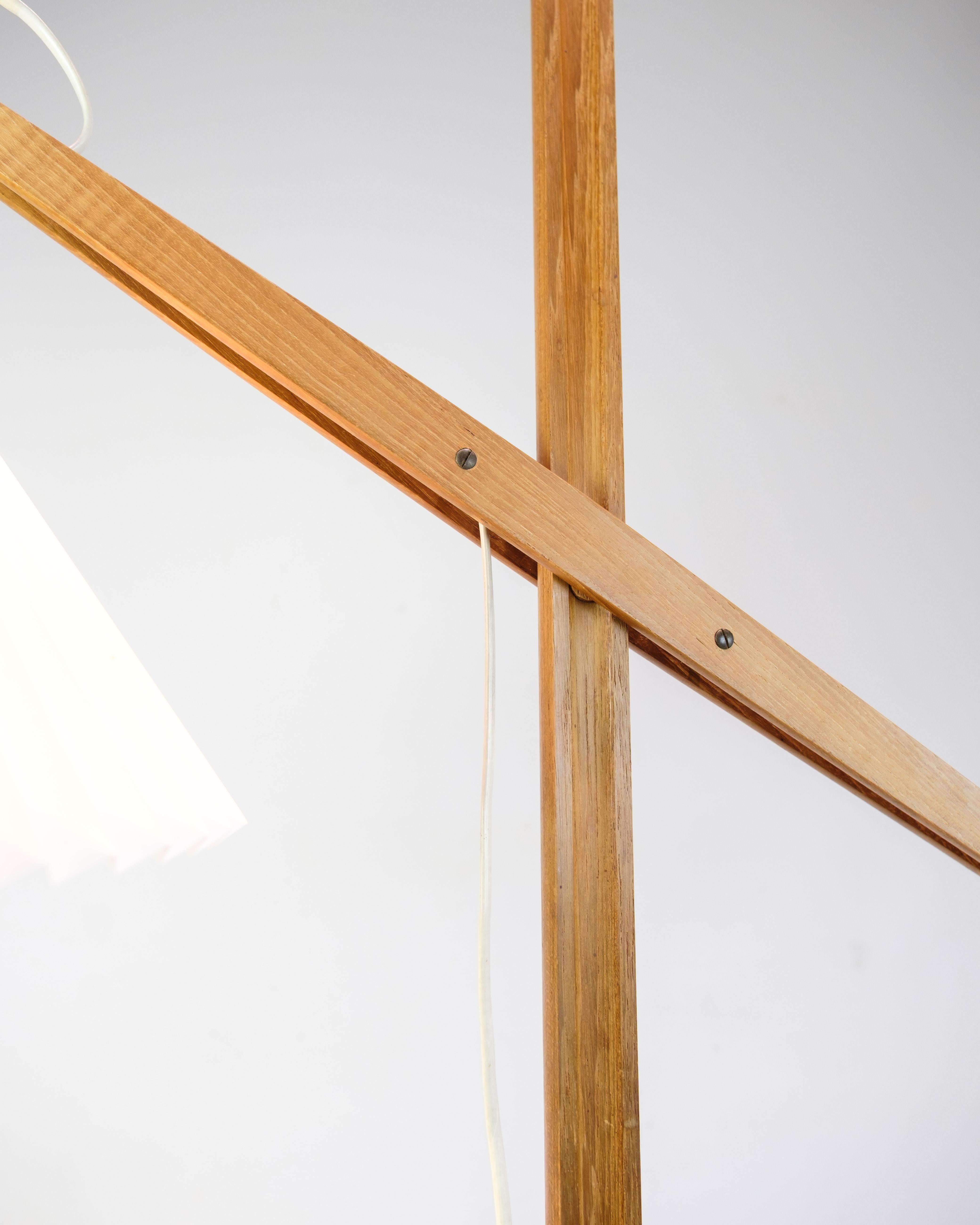 Teak Lampada Flor modello 325 in teak di Vilhelm Wohlert per Le Klint degli anni '50 in vendita