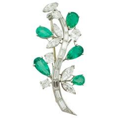 Vintage Flora and Fauna Emerald and Diamond Brooch in Platinum, circa 1940s
