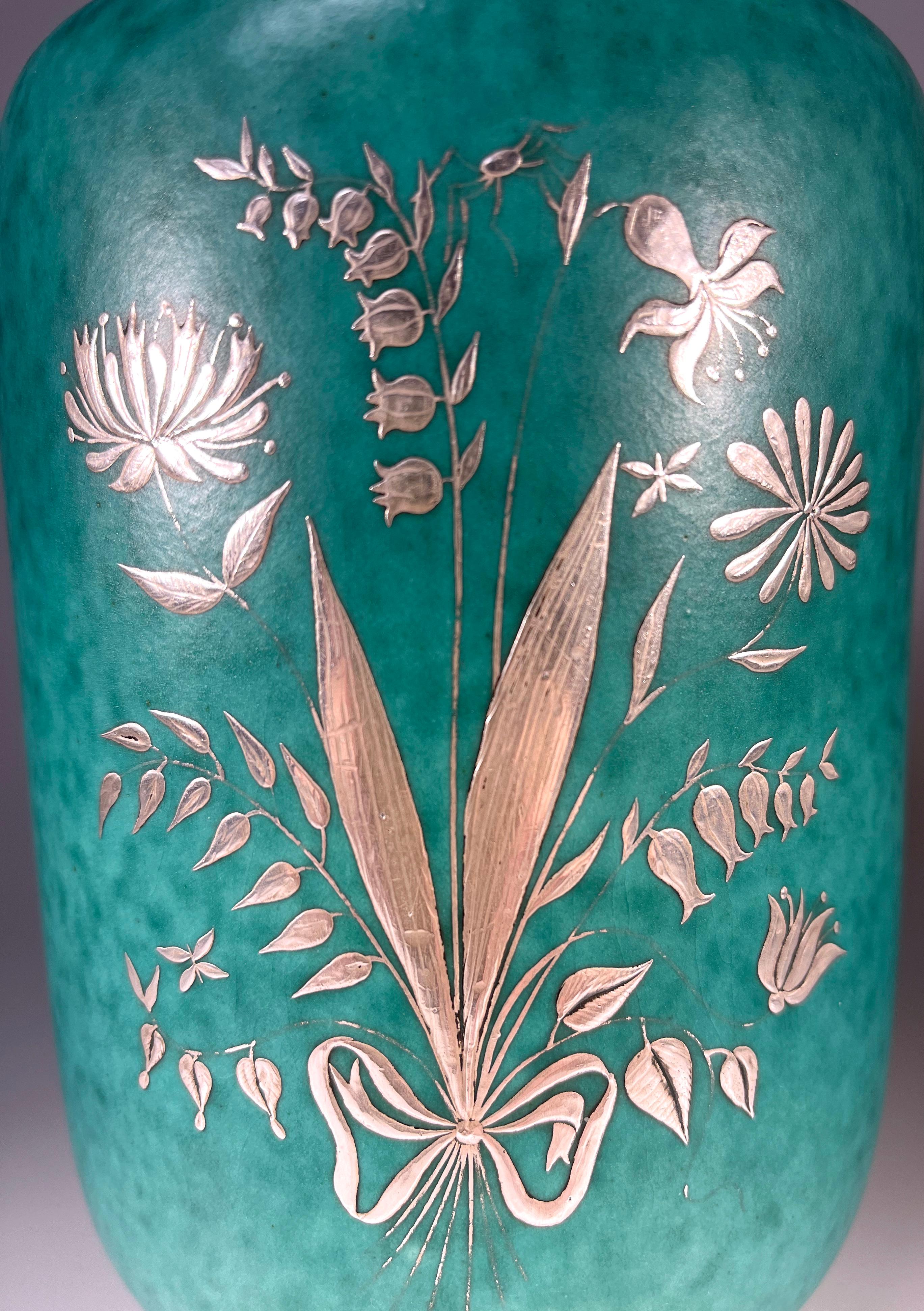 Vase urne en grès Flora And Fauna de Wilhelm Kage, Argenta, Gustavsberg, vers 1949 en vente 3
