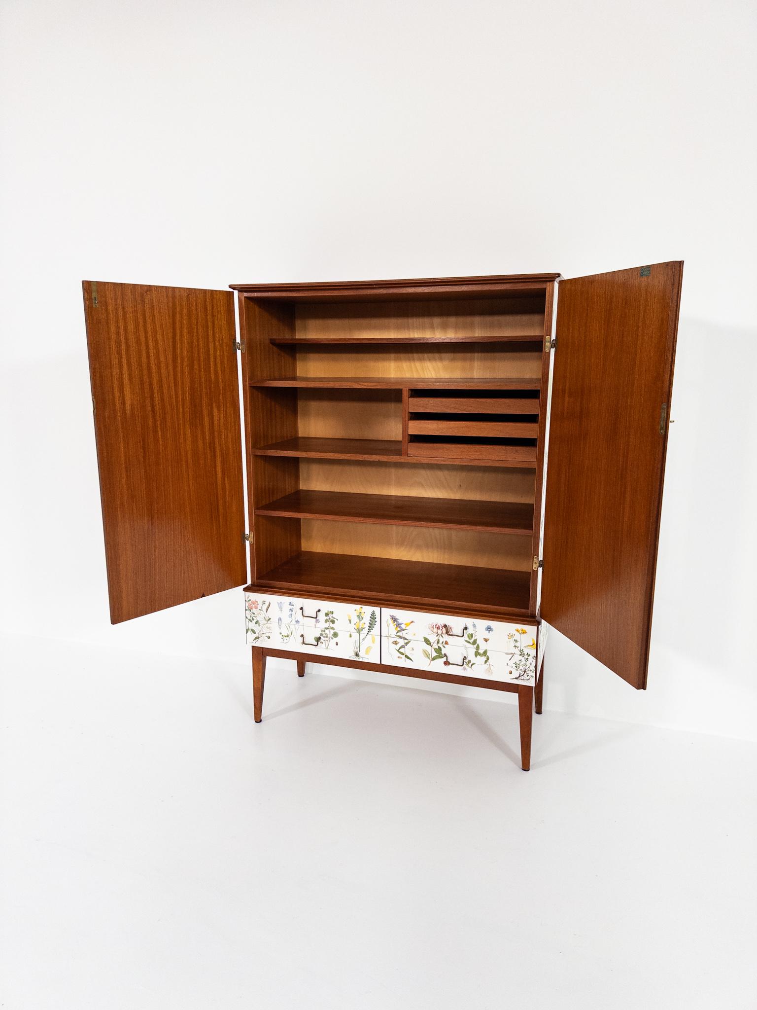 Mobile Flora - Carlsson & Reicke, Stoccolma, anni '50 in vendita 5