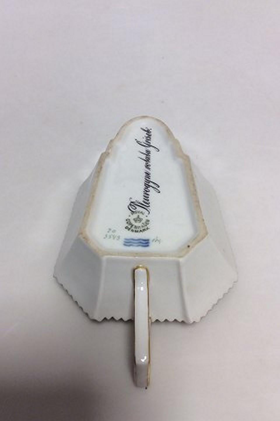 Neoclassico Flora Danica, piatto per sottaceti con manico n. 3543 in vendita
