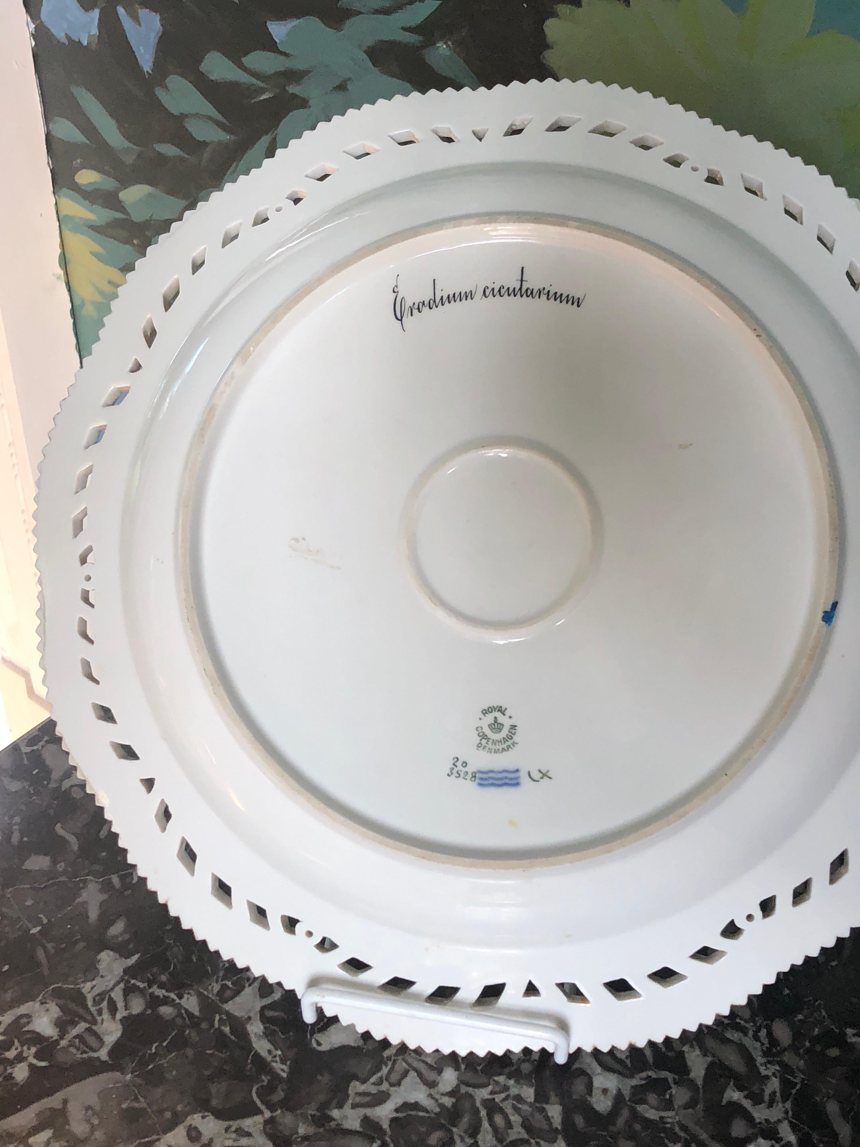  Flora Danica Platter In Excellent Condition In New Haven, CT