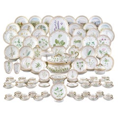 Vintage Flora Danica Porcelain Dinner Service by Royal Copenhagen, 124 Pieces