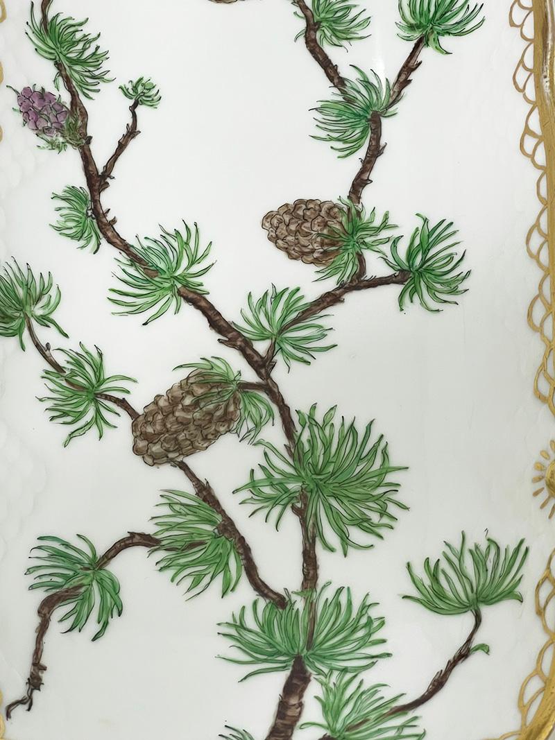 Flora Danica porcelain rectangular plate by Bing & Grøndahl, Denmark 1929 For Sale 1